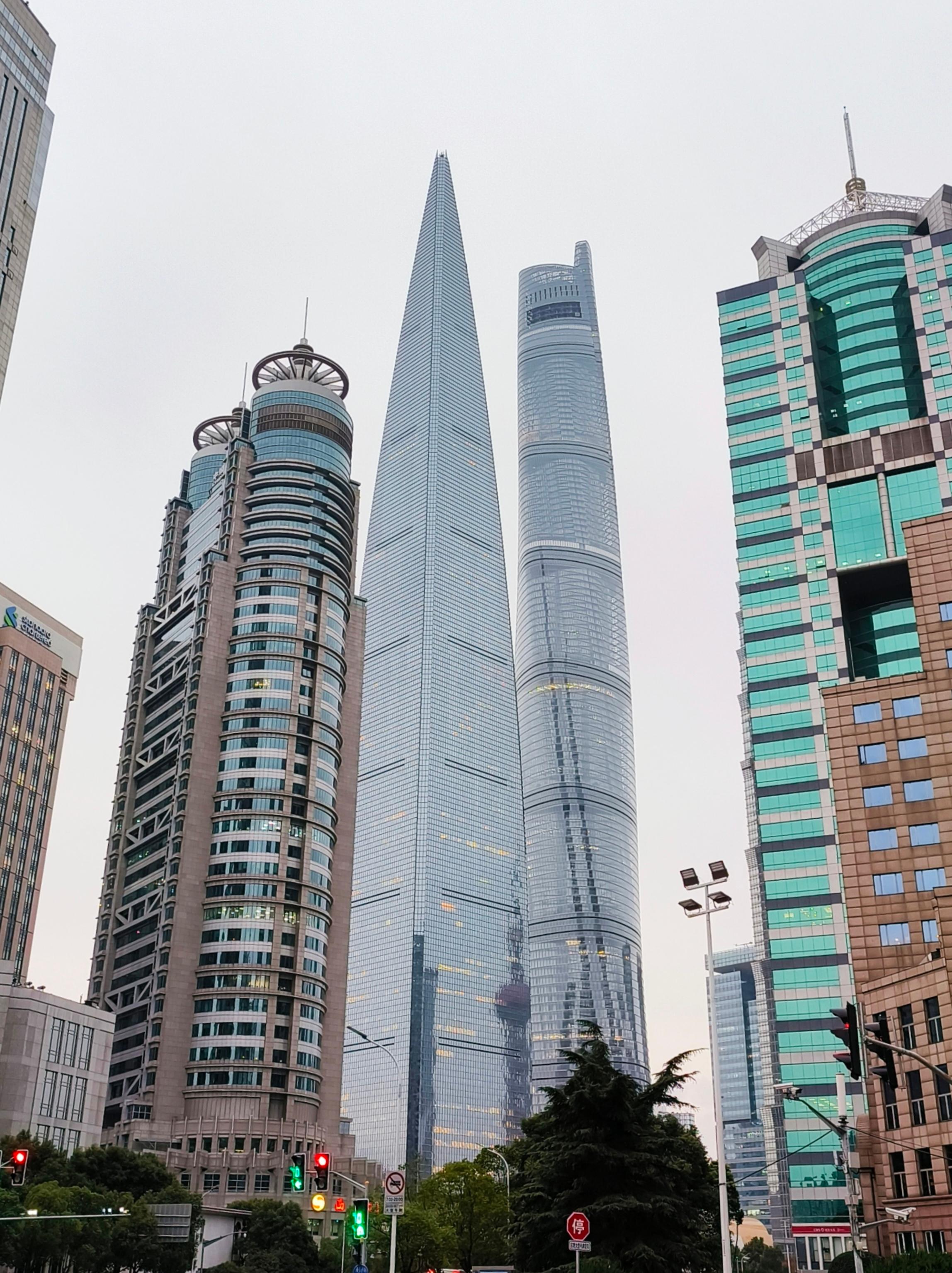 Shanghai: Full-Day Itinerary with Jing'an Temple & The Bund