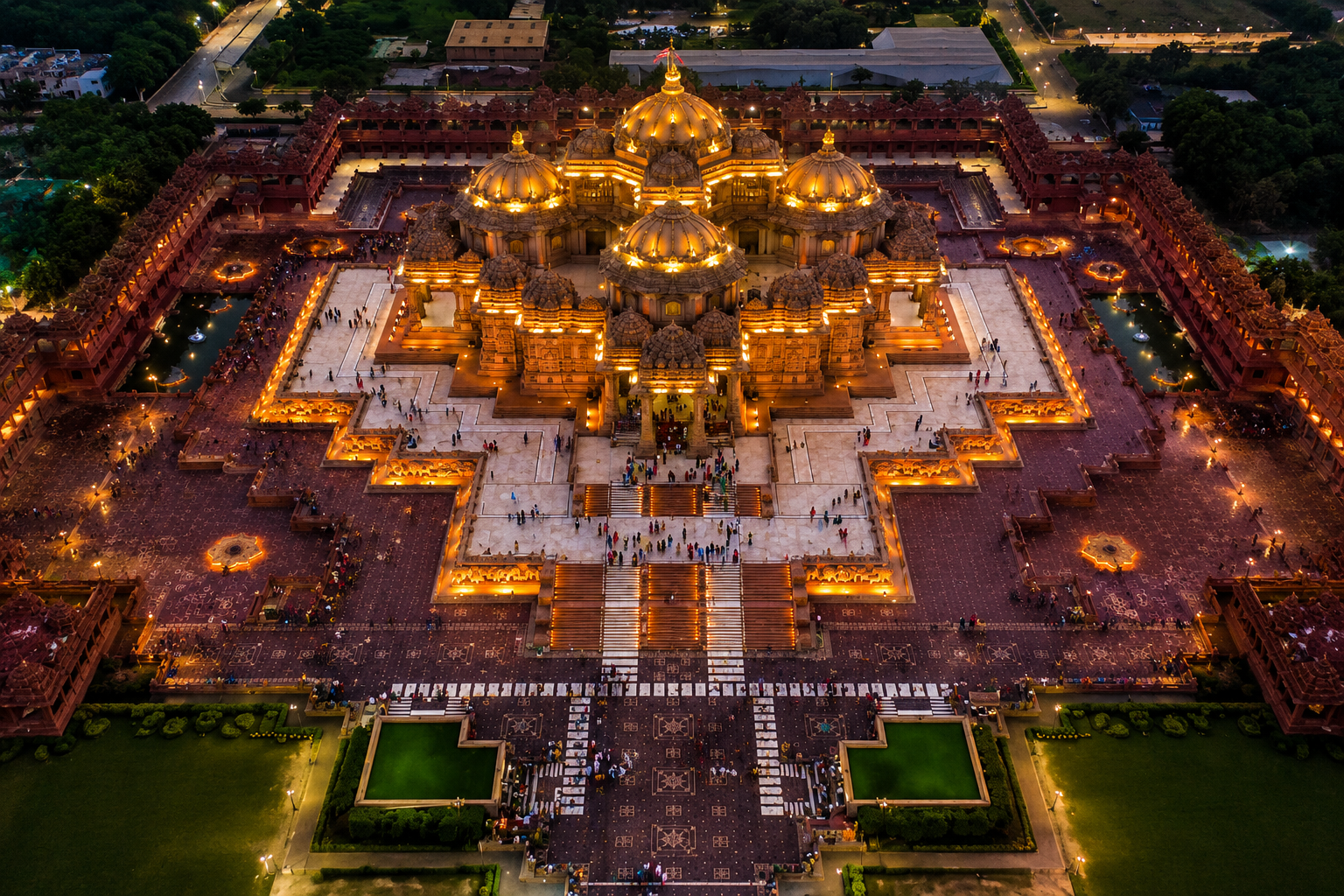 Delhi: Akshardham Temple Tour With Magical Water Show