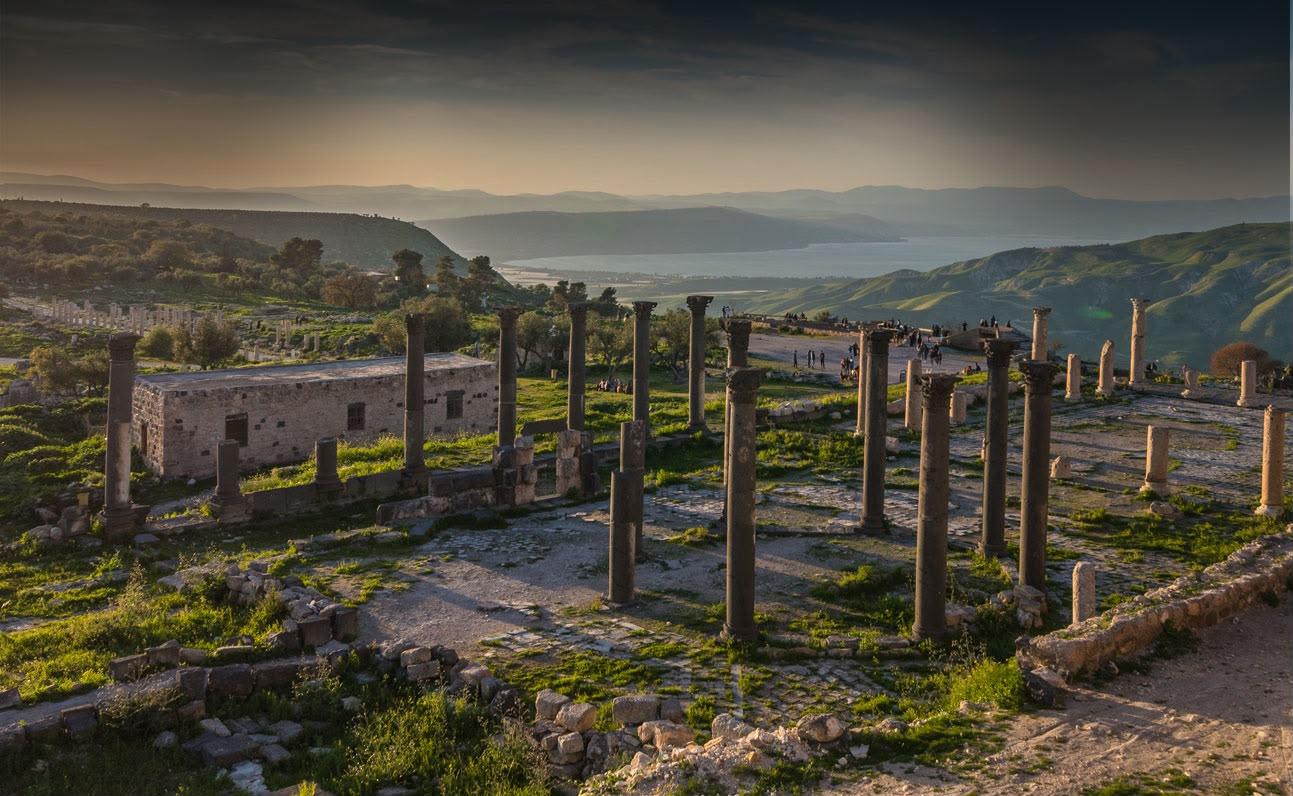 From Amman: Private Decapolis Route Tour with Driver
