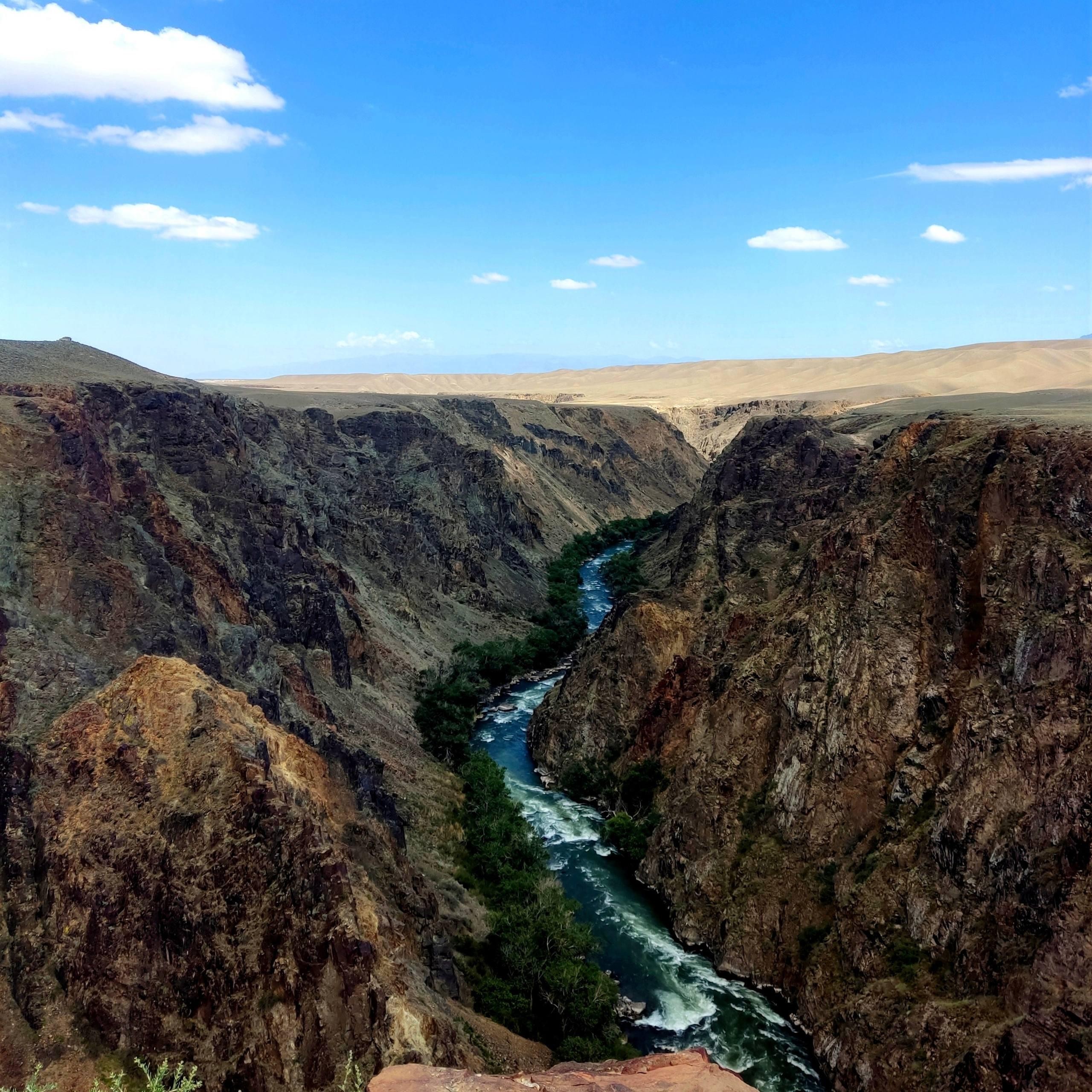 From Almaty: Charyn Canyon & Black Canyon Small-Group Tour 2