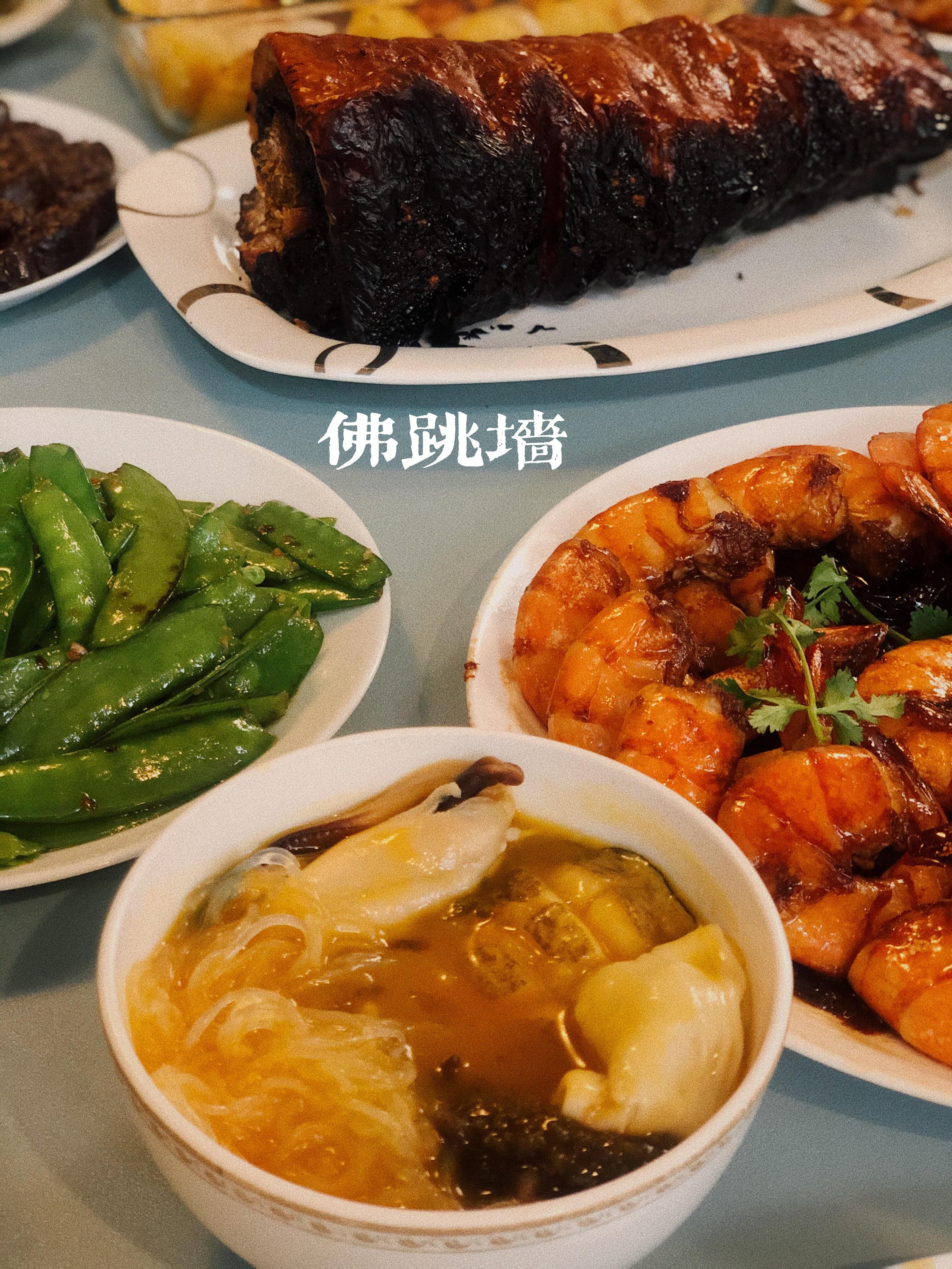 Beijing Market Tour with 10-course Family Feast 3