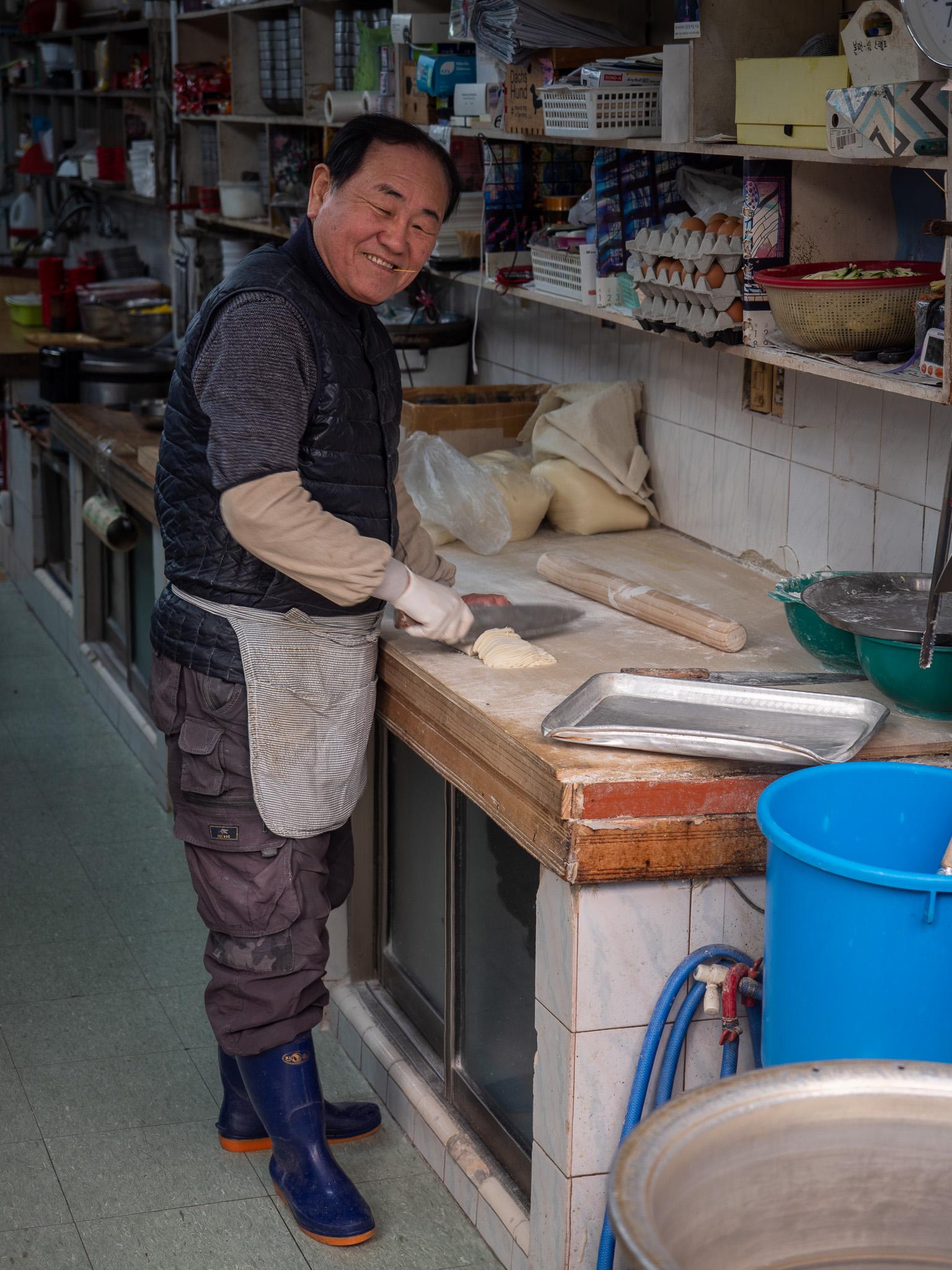 Busan Bites Food Tour with 10+ Tastings 3