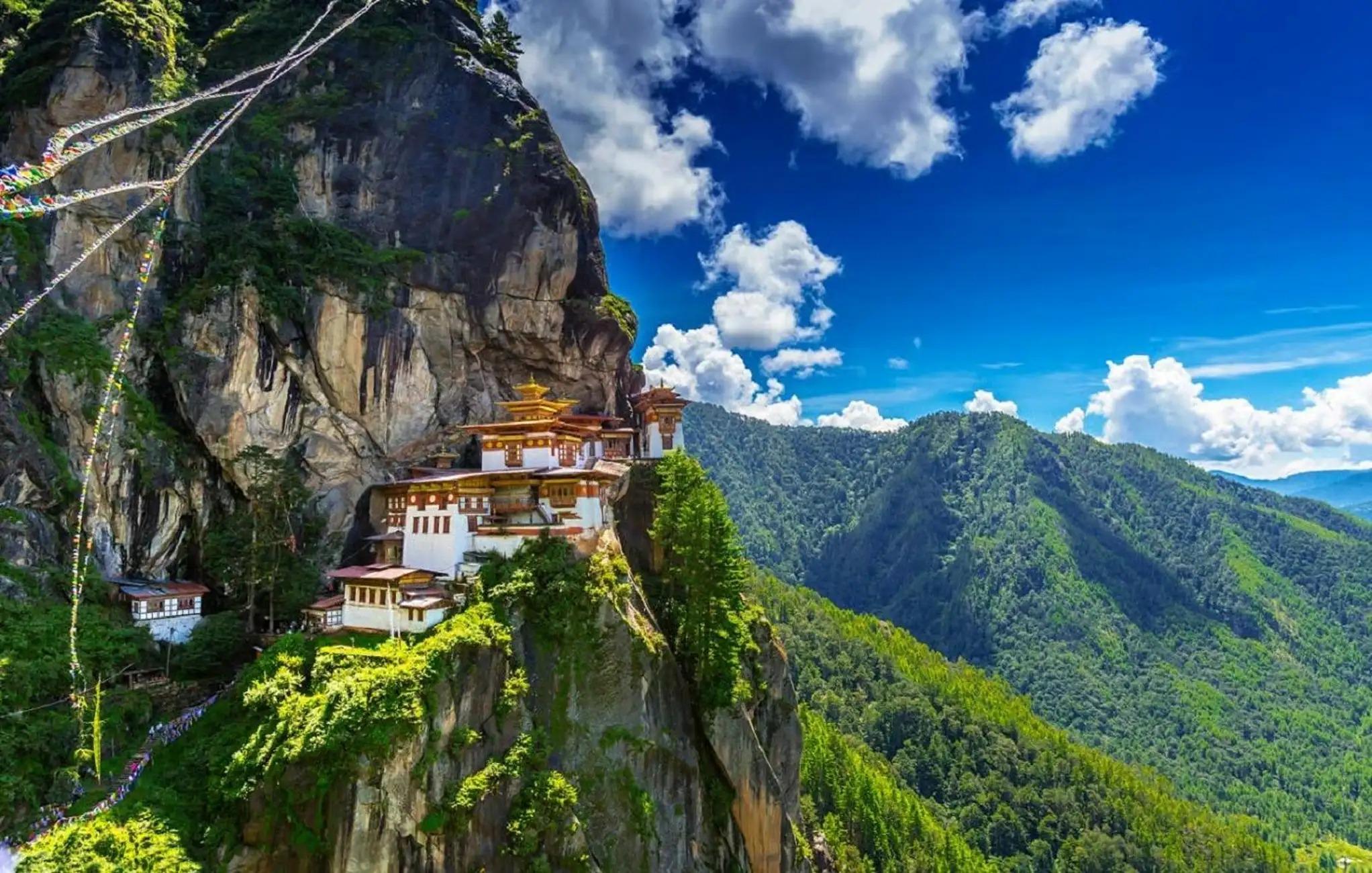 Bhutan: 4-Day Private Tour with Tiger's Nest & Punakha 2