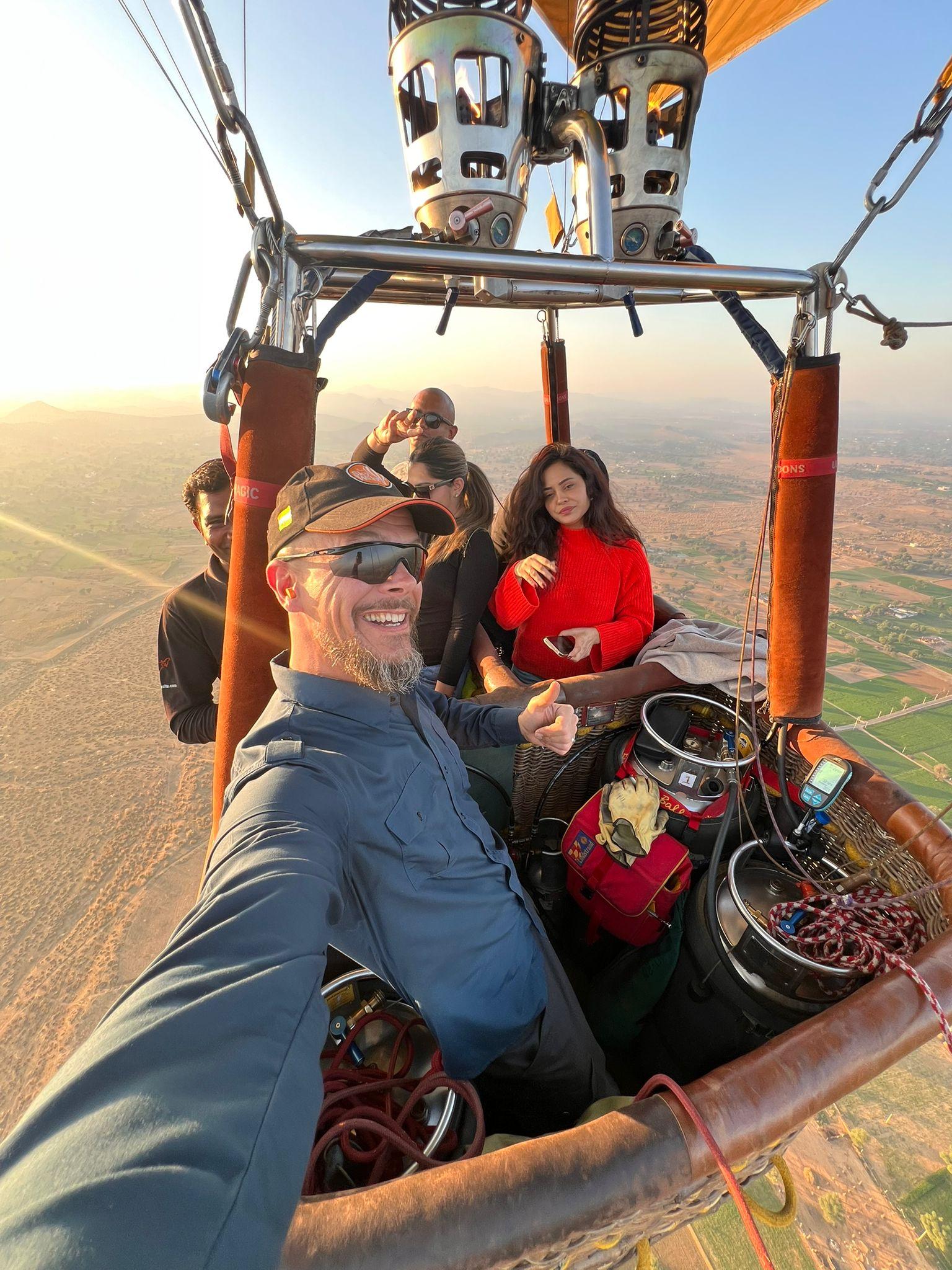 Jaipur: Hot Air Balloon Experience