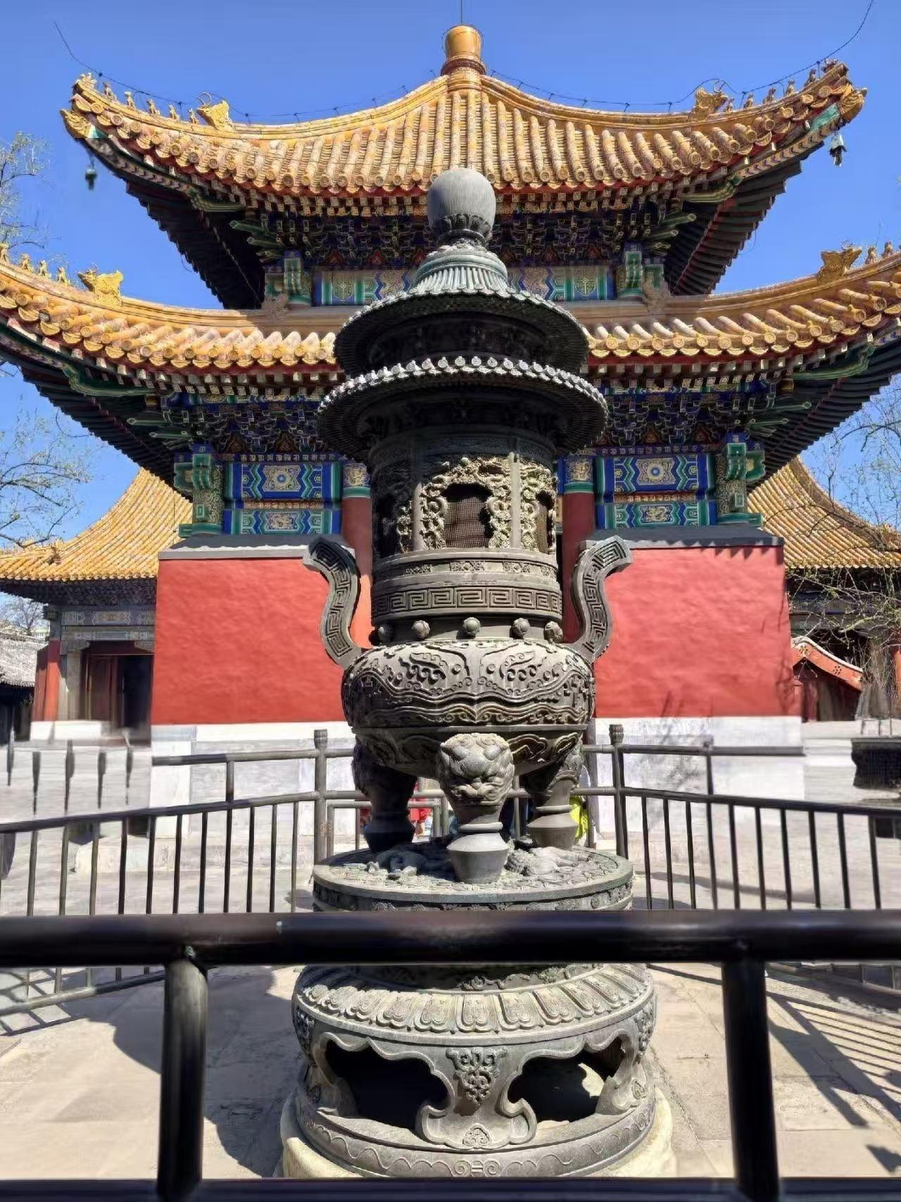 Beijing: Yonghe Temple Guided Tour with Entry Ticket 3