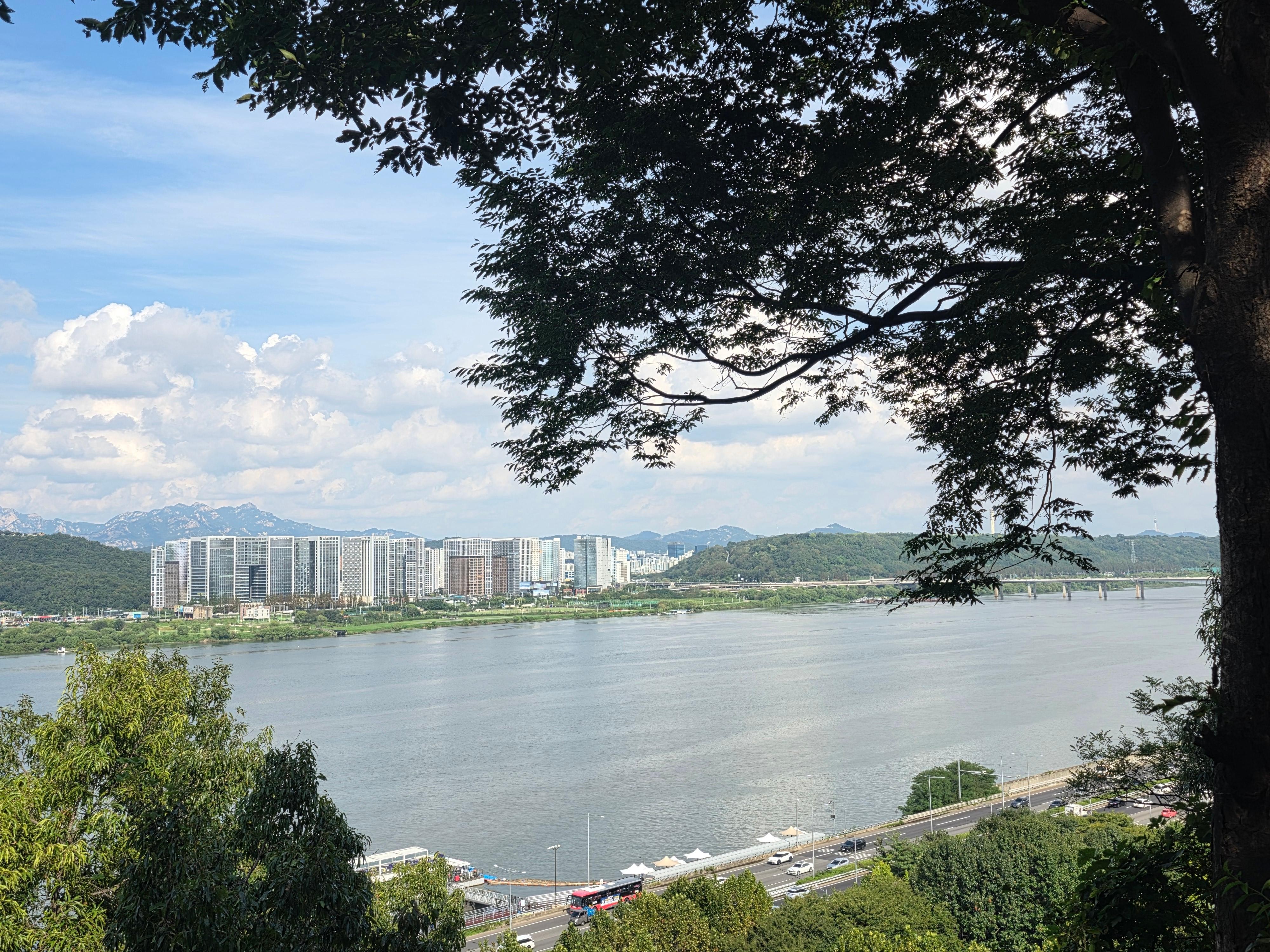 Seoul: Guided Han River Journey Aboard the Hangang Bus