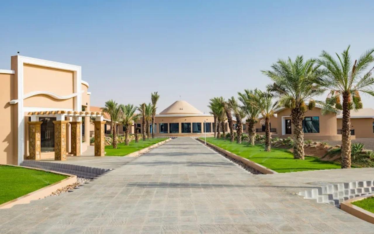 Wadi Bani Khalid Tour with Arabian Night Resort Drop Off