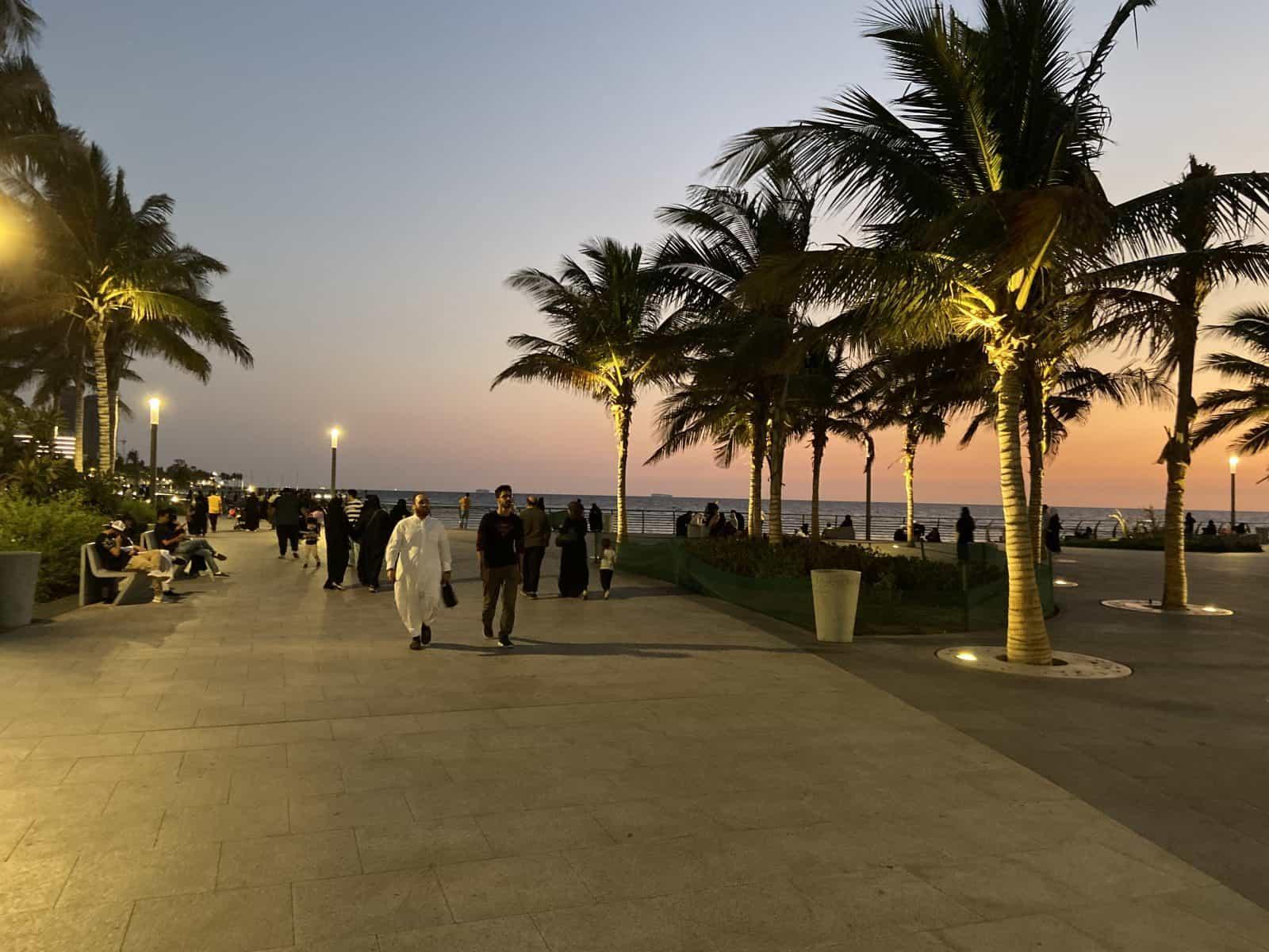 Beyond the Corniche: Jeddah Sunset Tour 2