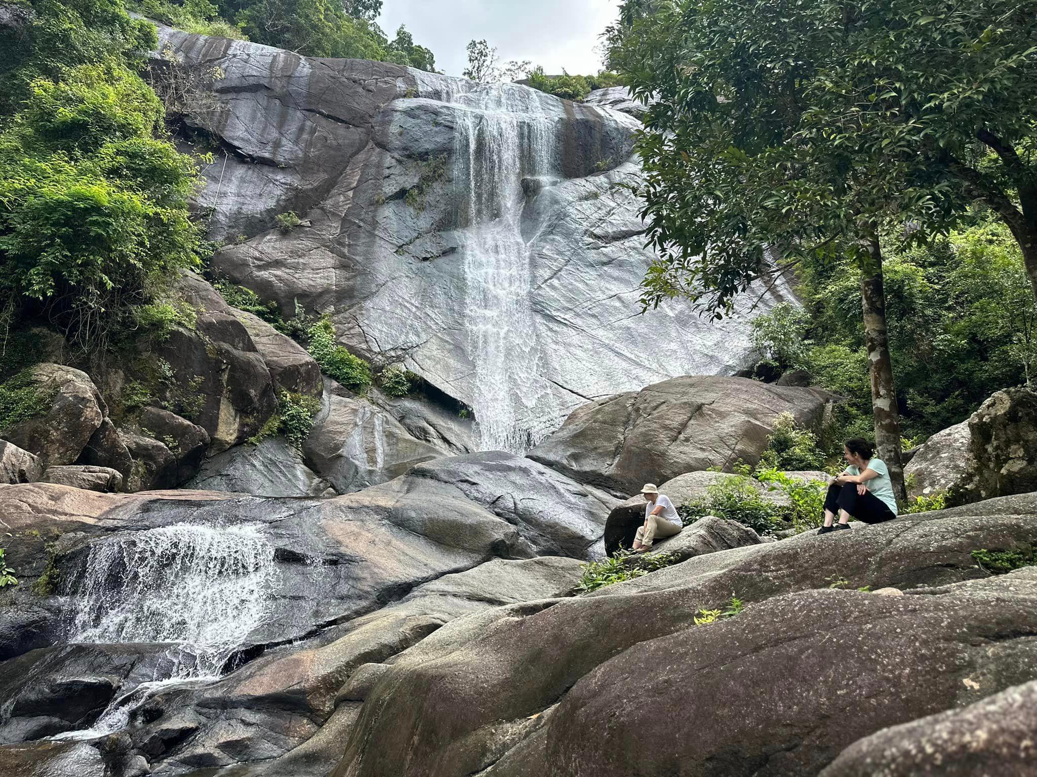 Langkawi: Seven Wells Waterfalls and Sacred Blue Pool Trip 2