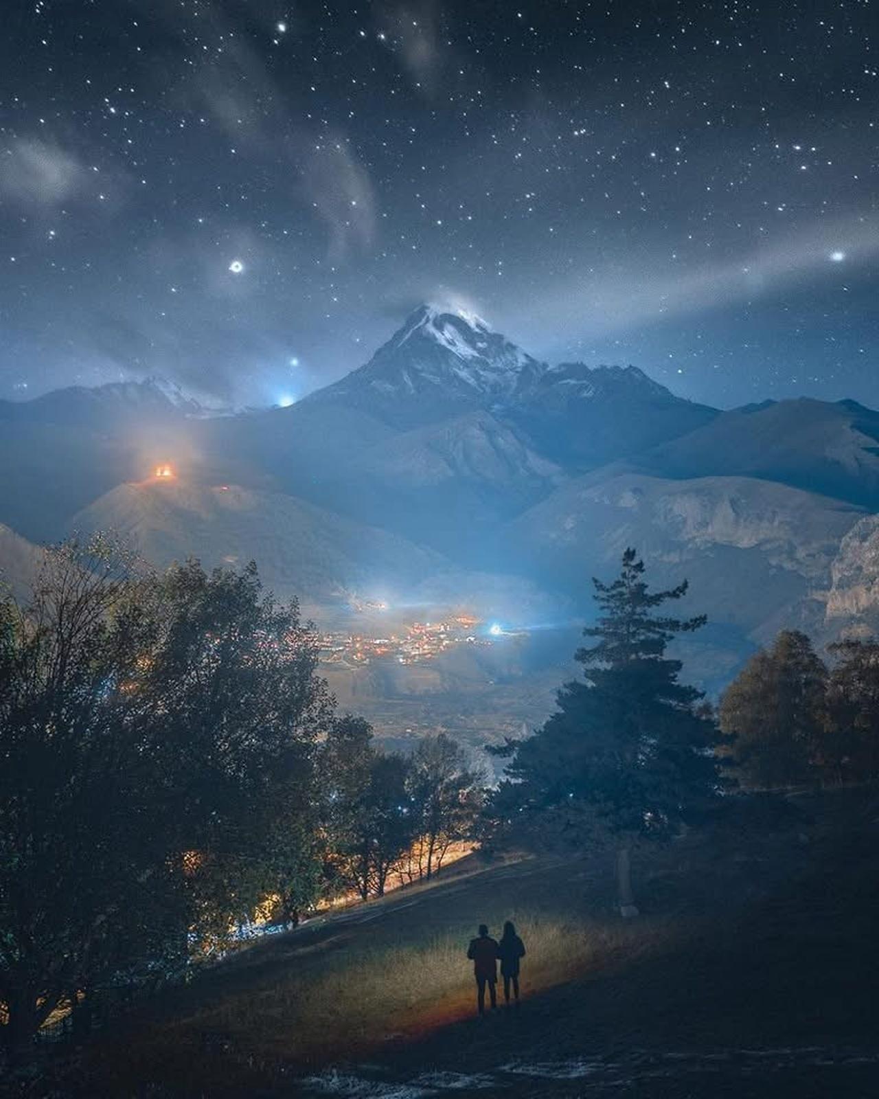 Kazbegi: Private 4x4 Tour to Elia Monastery 3