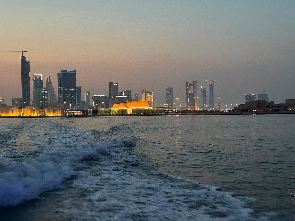 Boat Cruise Dinner, Hotel Transfer and Guided Muharraq Walk 3