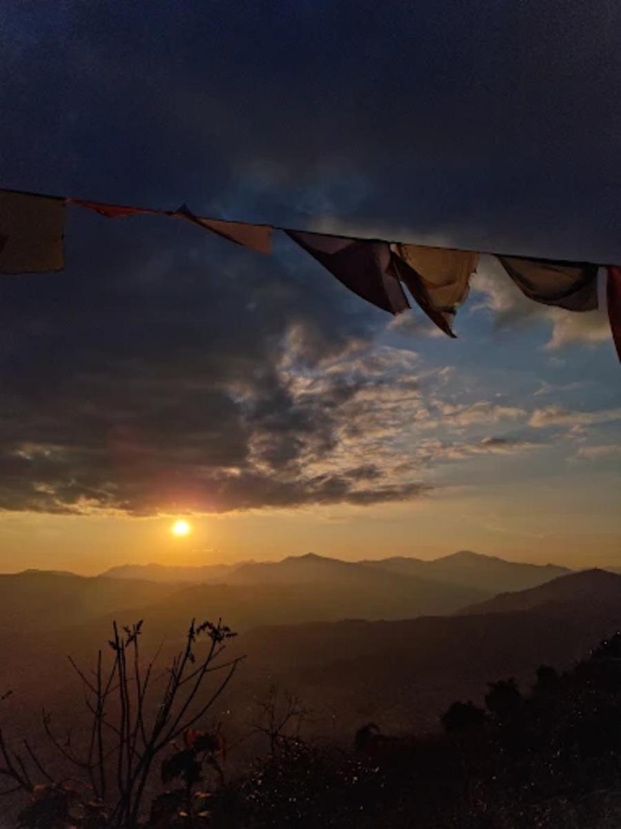 Pokhara: Kahun Danda Dawn Tour with Himalayan Views