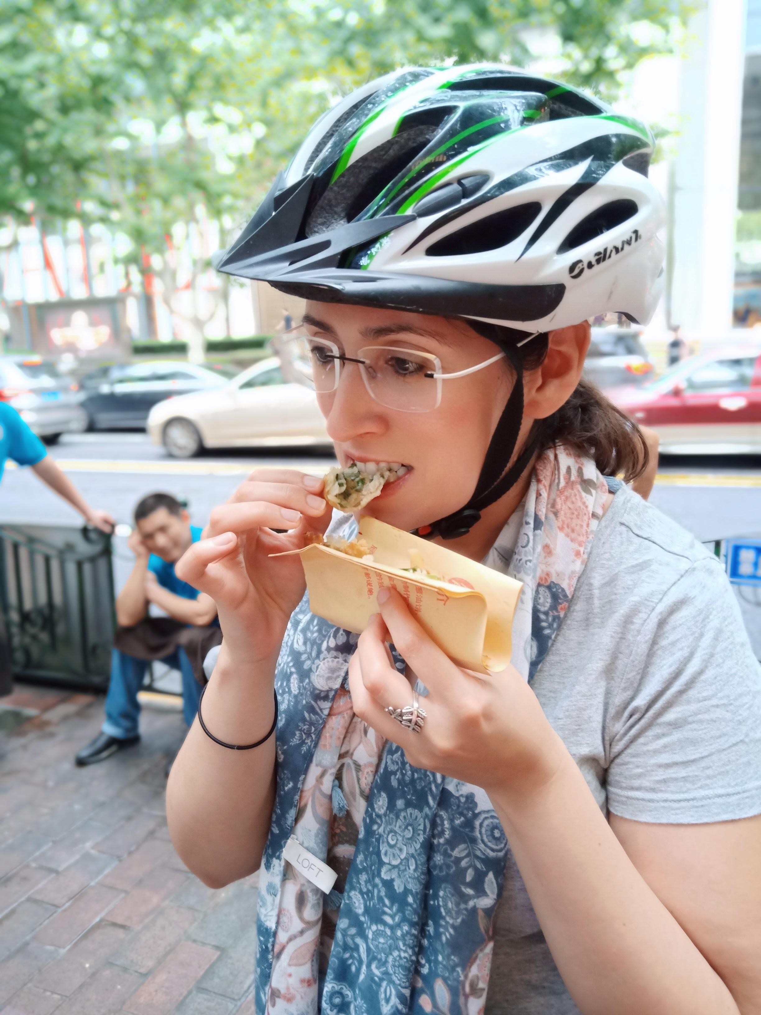 Shanghai: Half-Day Biking and Local Food Tour (Day & Night) 2