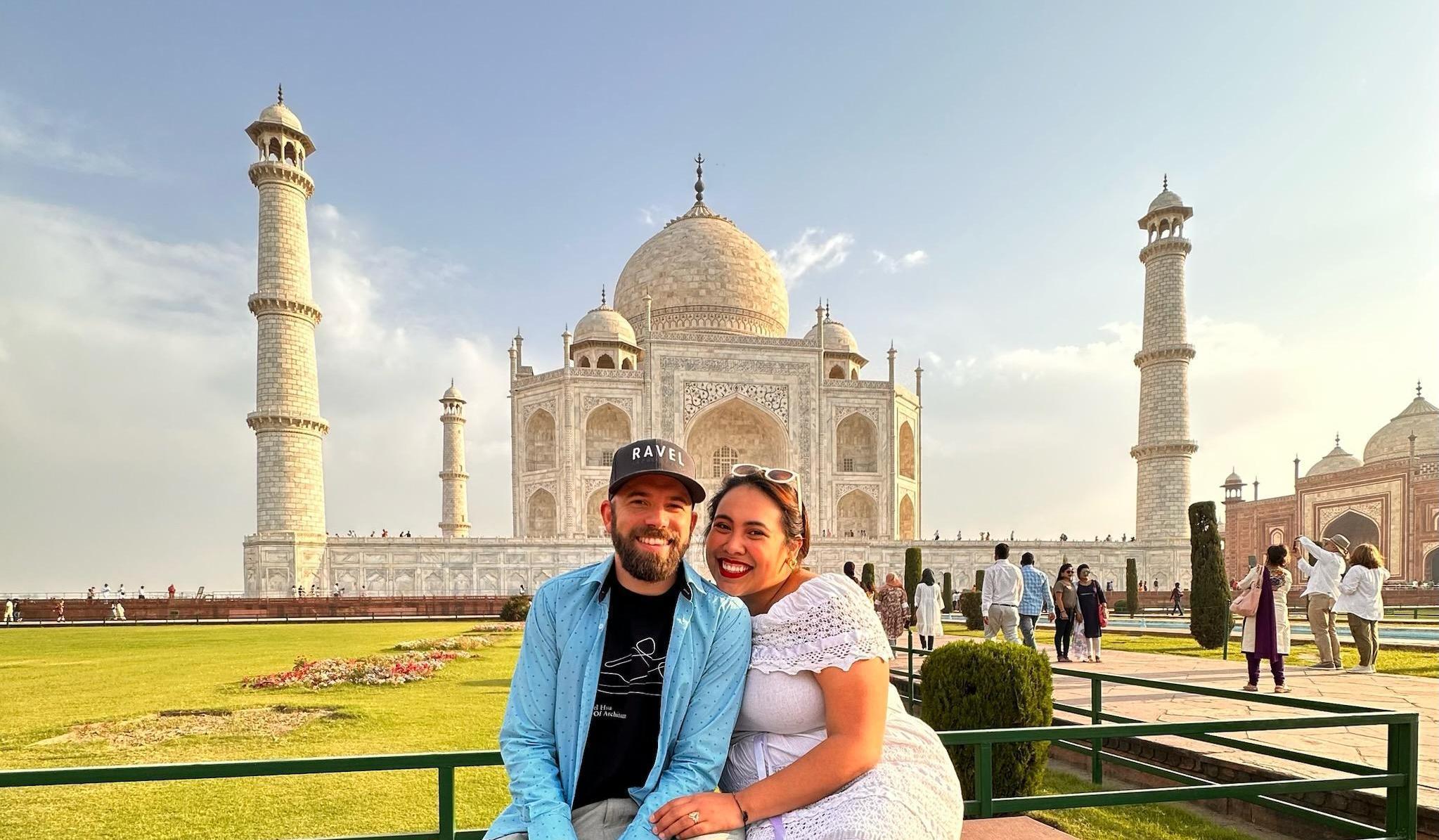 From Delhi: Private Taj Mahal and Agra Day Trip with 5* Meal