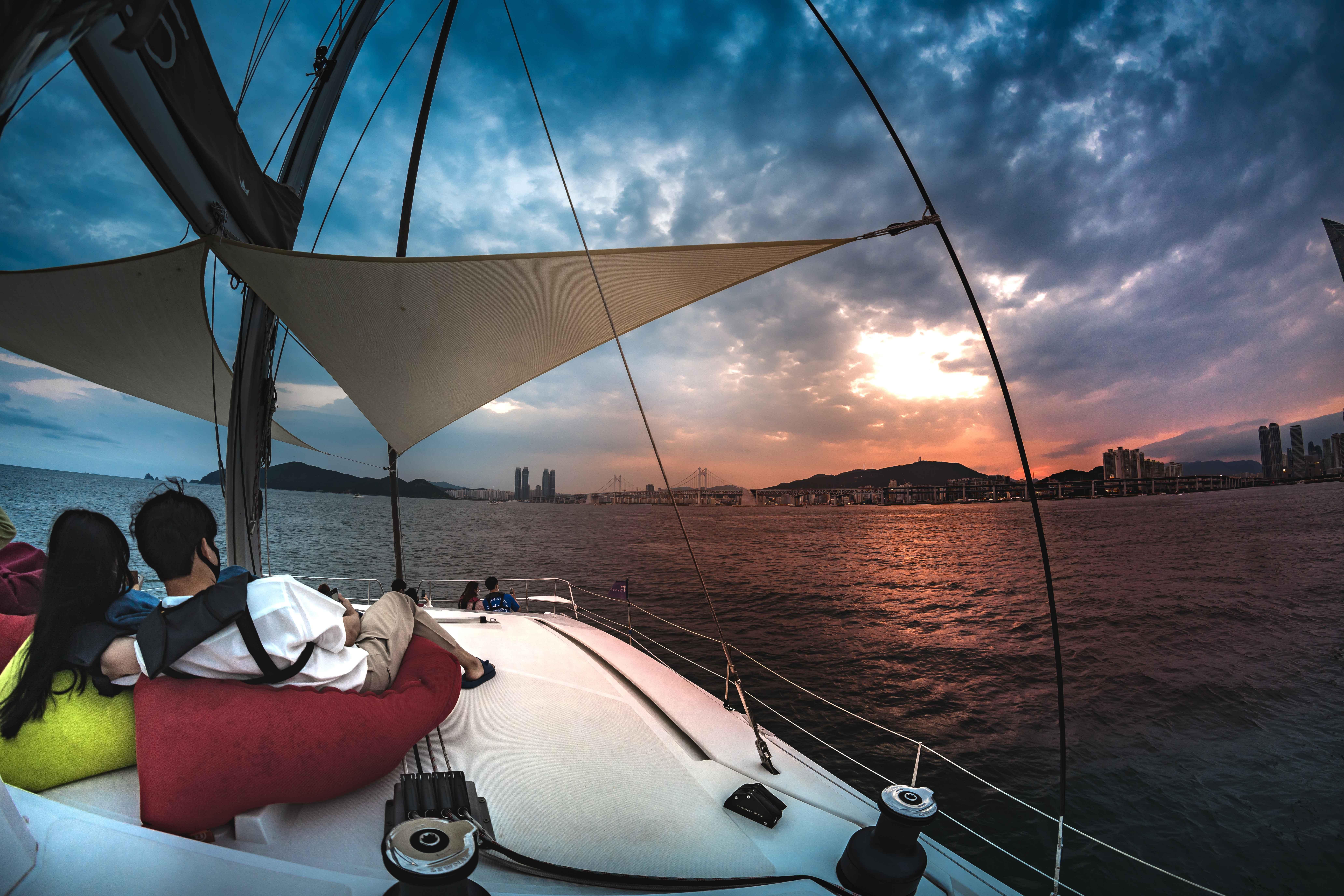 Busan by Night: Yacht, Food & Night Views