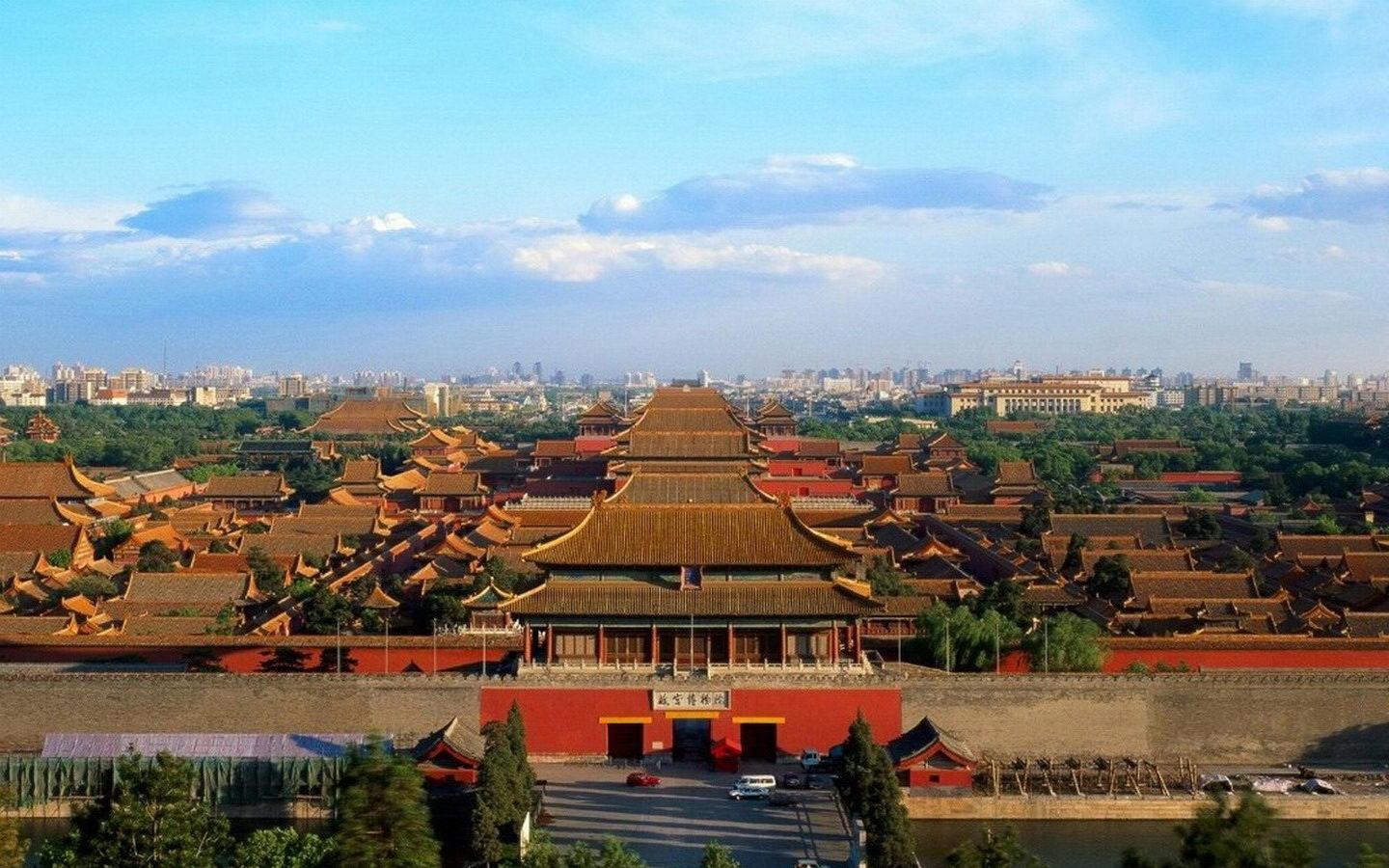 Beijing: Great Wall, Forbidden City & Tiananmen Square Tour 2