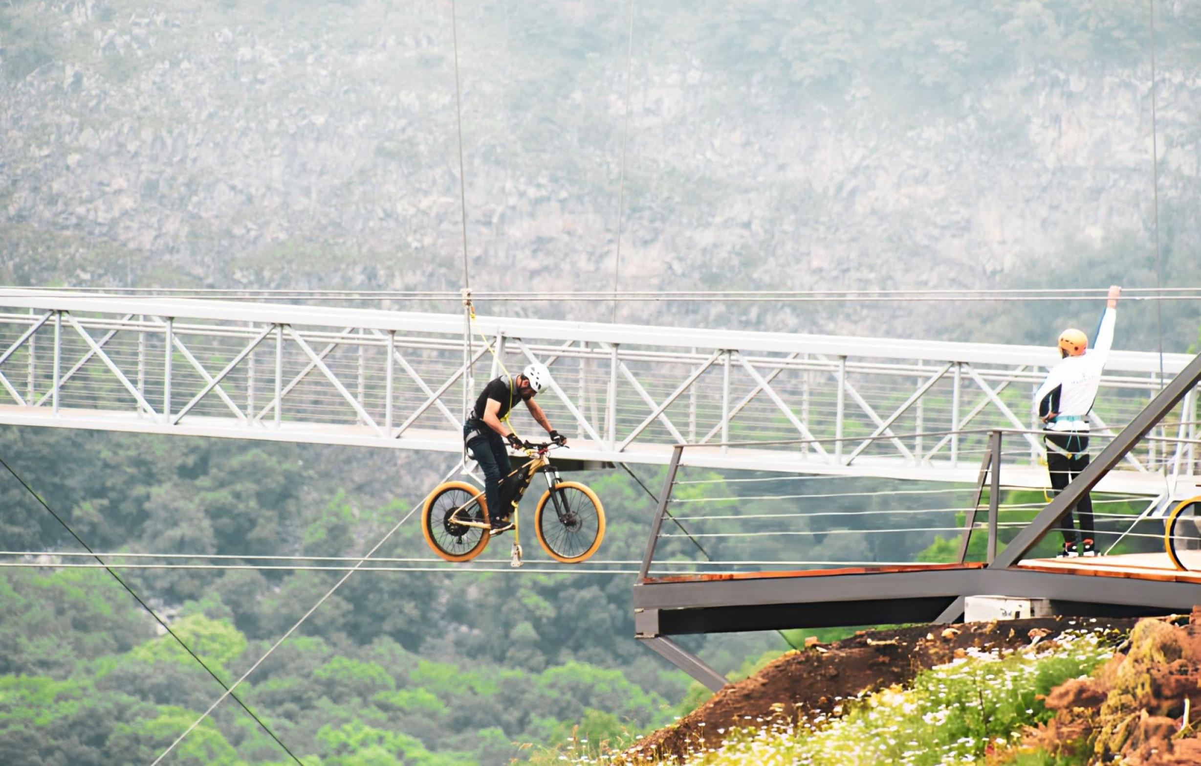 From Tbilisi: Diamond Bridge&Dashbashi Canyon&Algeti Lake 2