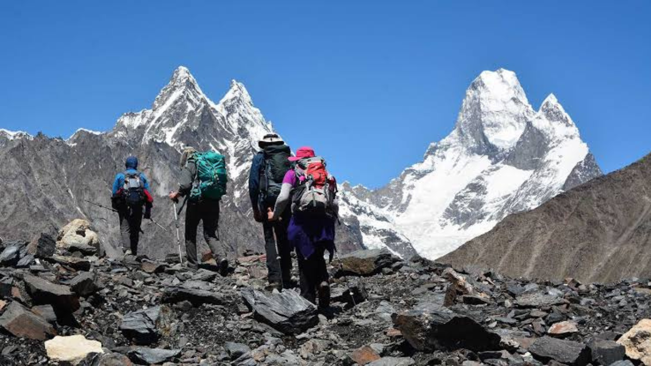 From Kathmandu: 8-Day Ama Dablam Base Camp Trek 3
