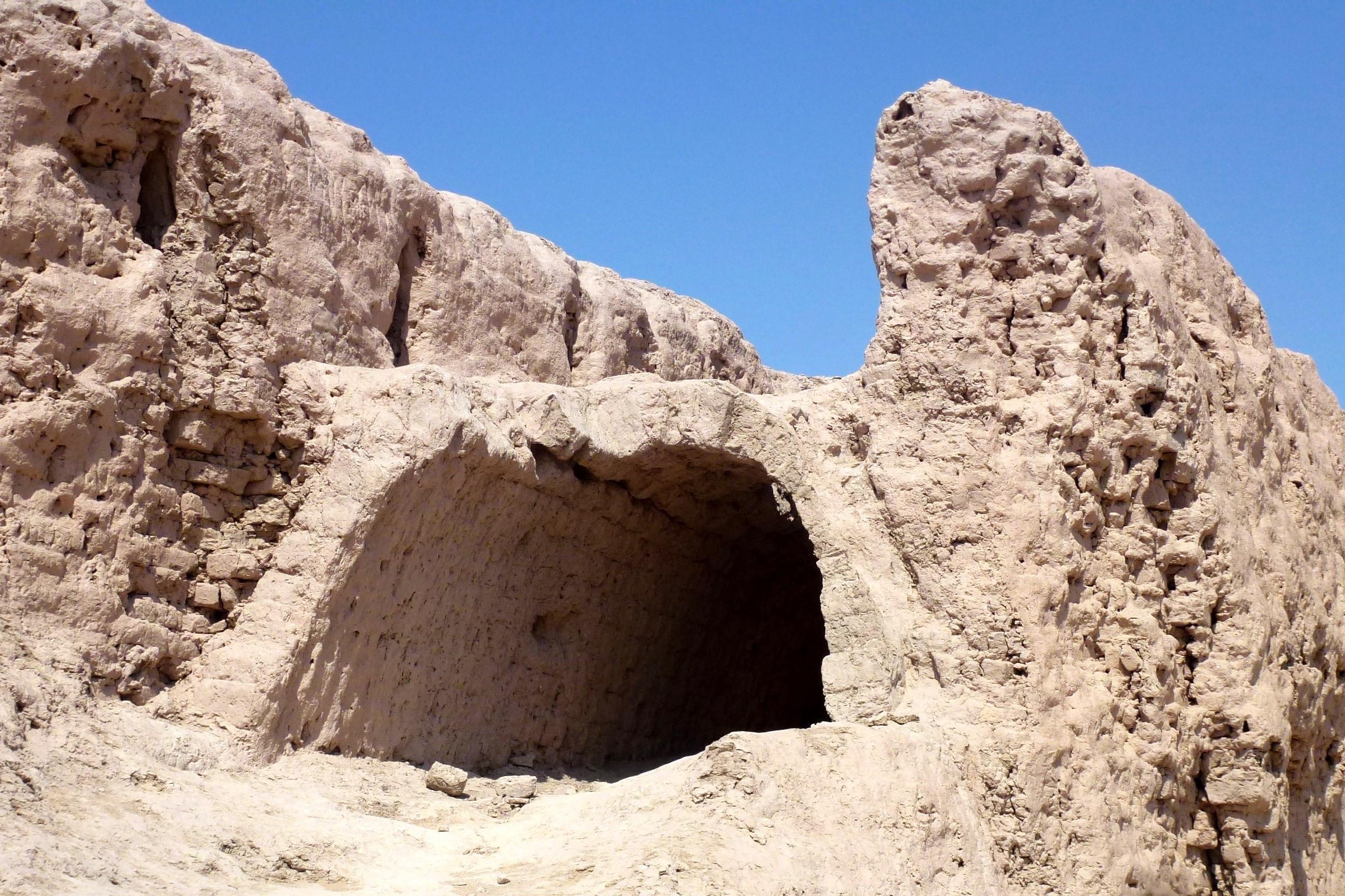 Day trip to desert fortresses near Khiva 3
