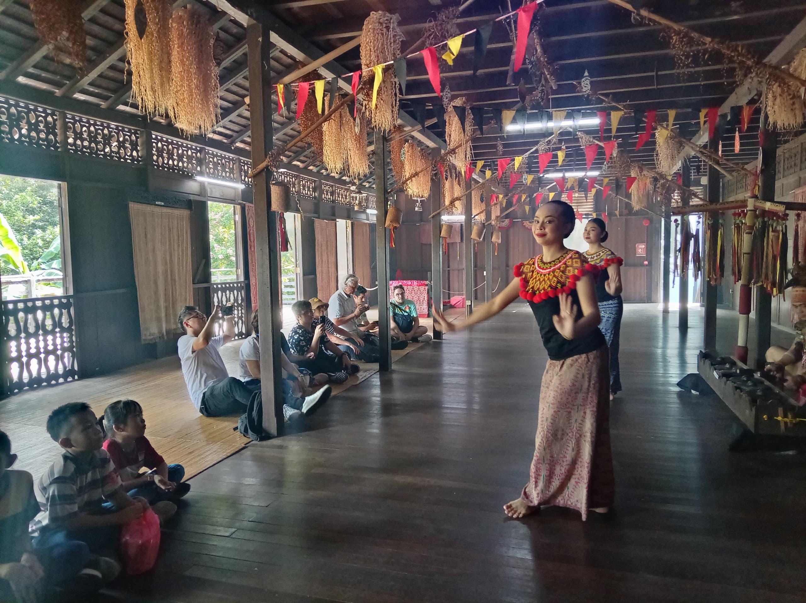 Kuching: Sarawak Cultural Village & Archaeological Park 3