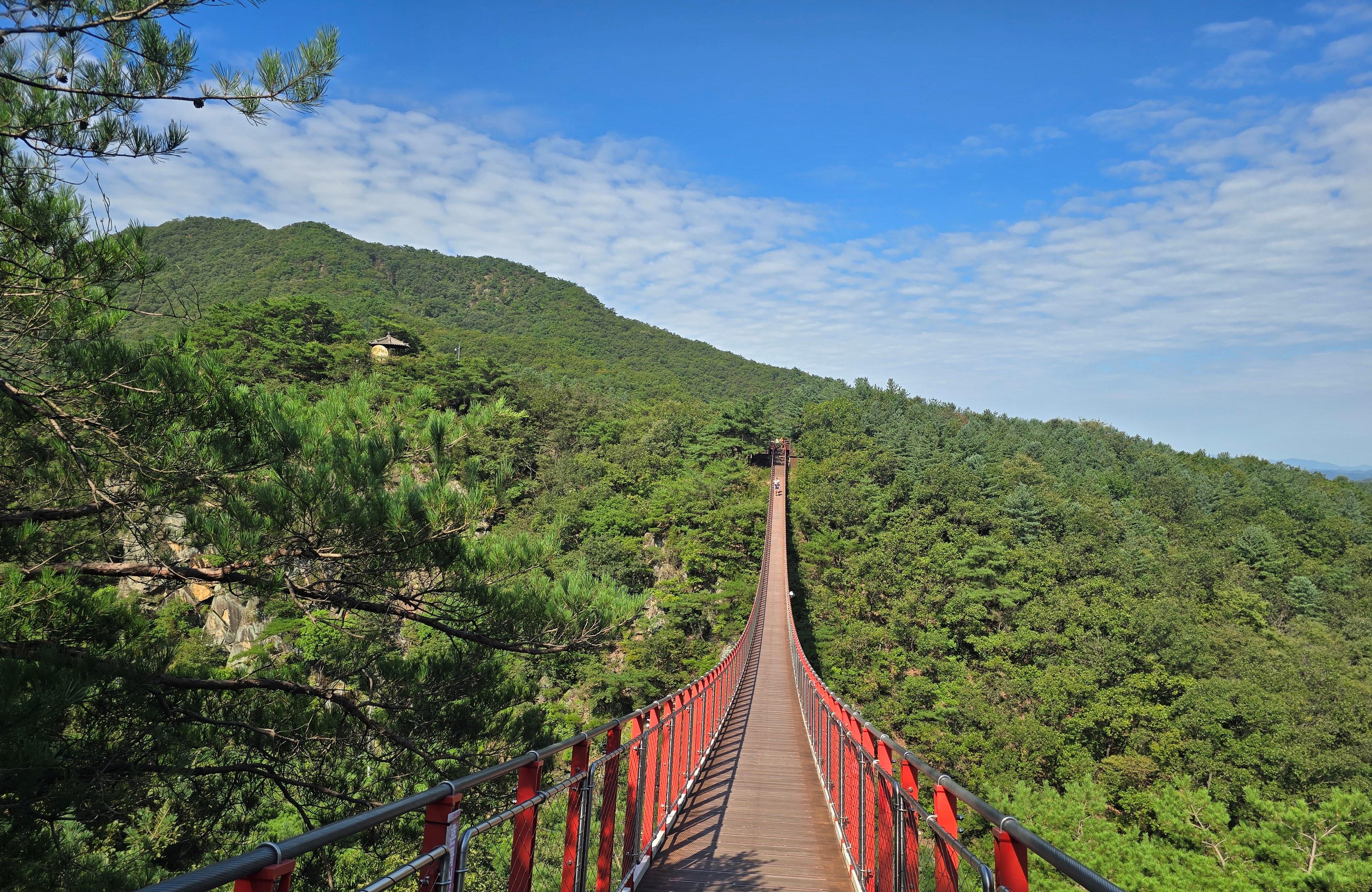Paju Mt. Gamaksan Hike and Gloucester Monument
