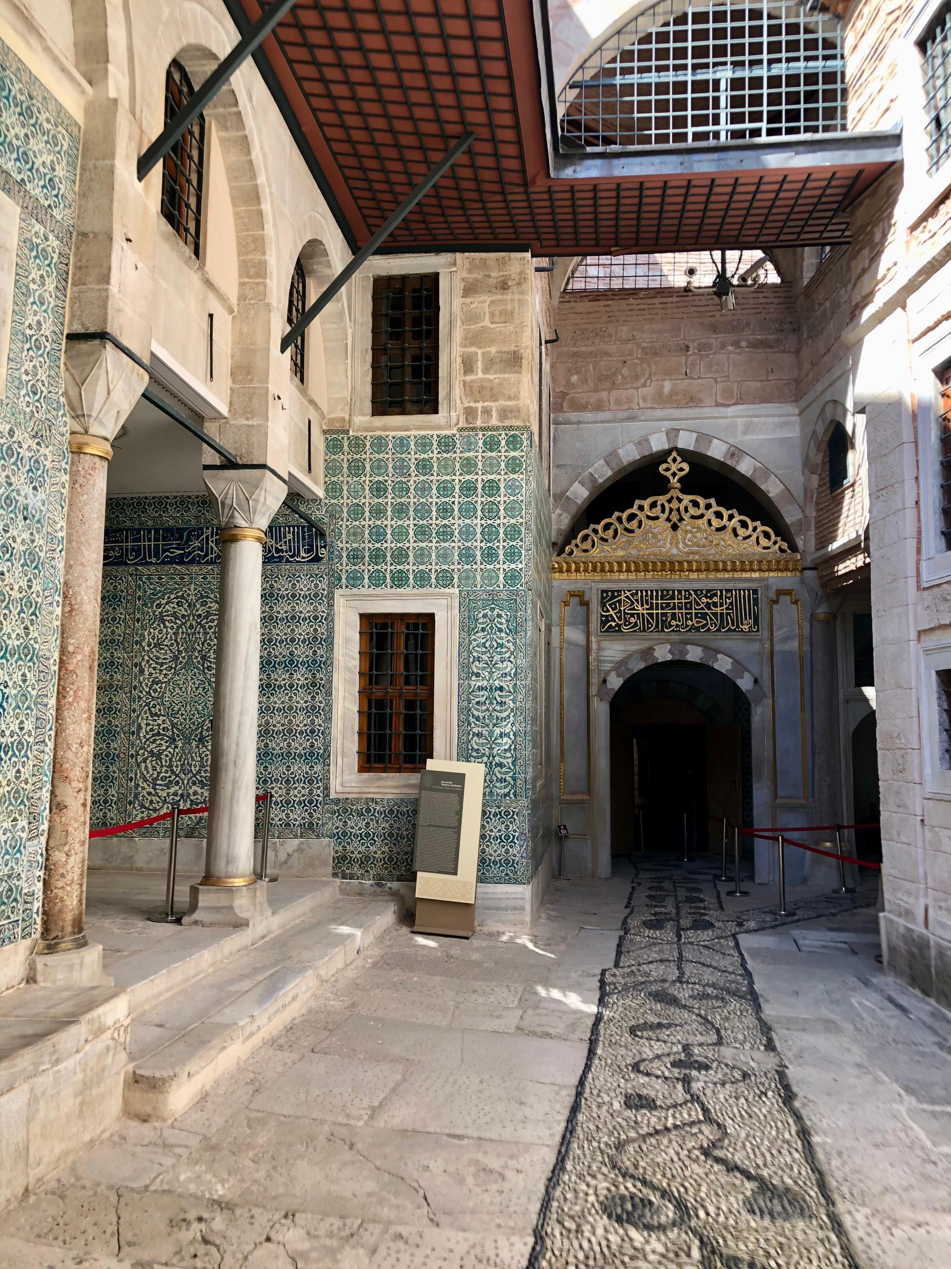 Istanbul: Topkapi Palace and Harem Skip-the-Line Guided Tour 3