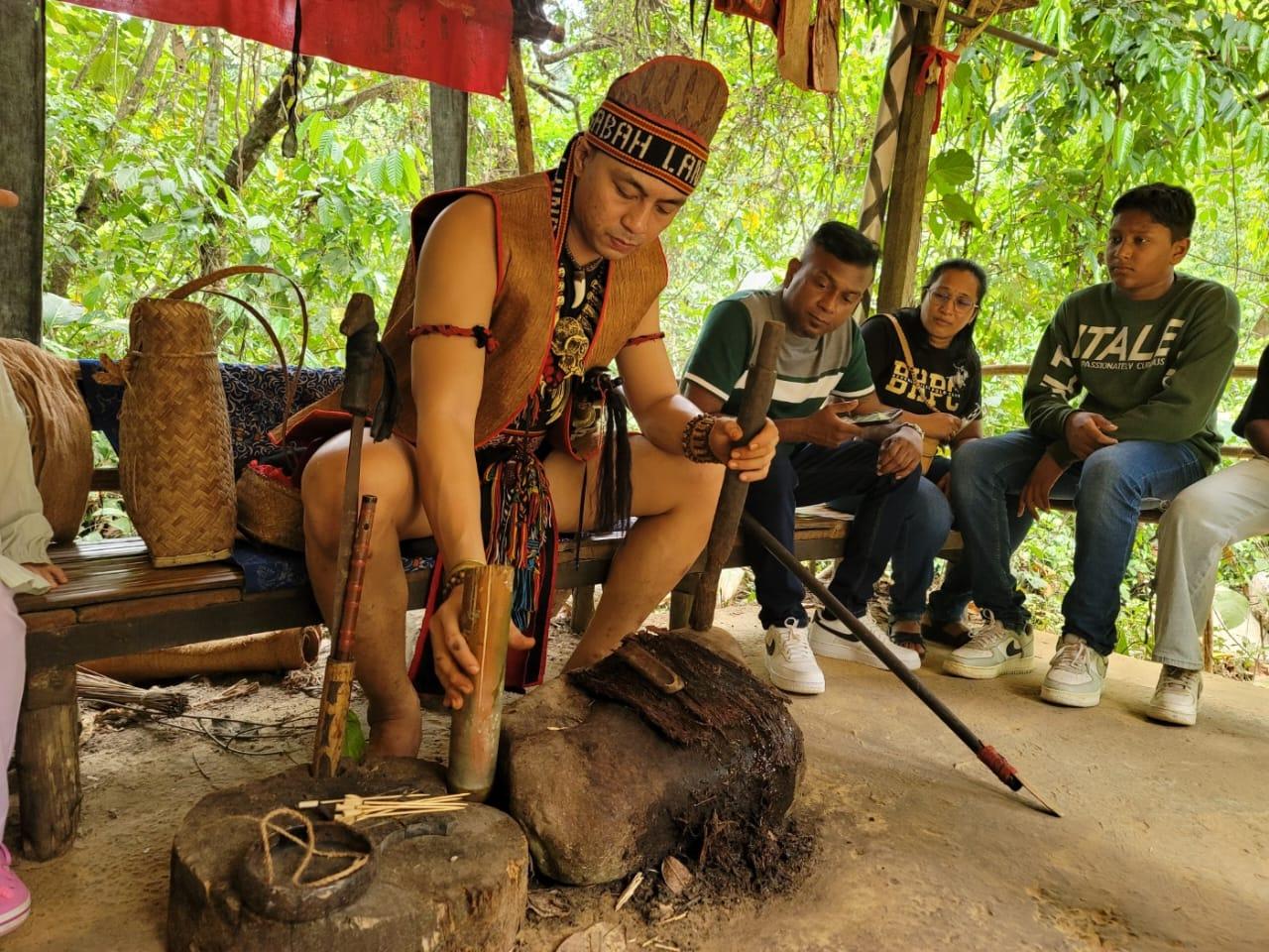 Kota Kinabalu: Mari Mari Cultural Village With Buffet Lunch