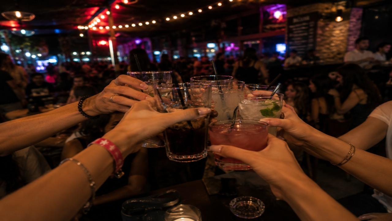 ChaCha Crawl Batumi: Guided Pub Crawl with Unlimited Drinks 2