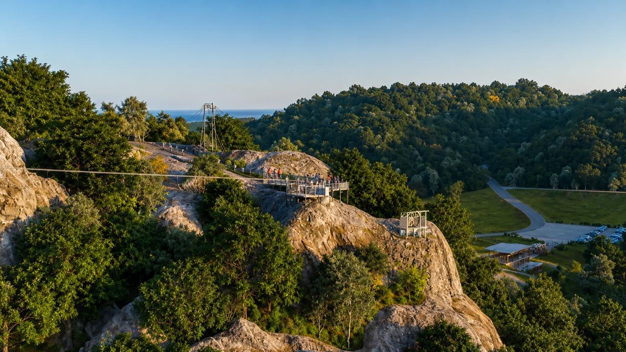 From Tbilisi: Birtvisi Canyon Hike, Zipline & Lake Views 2