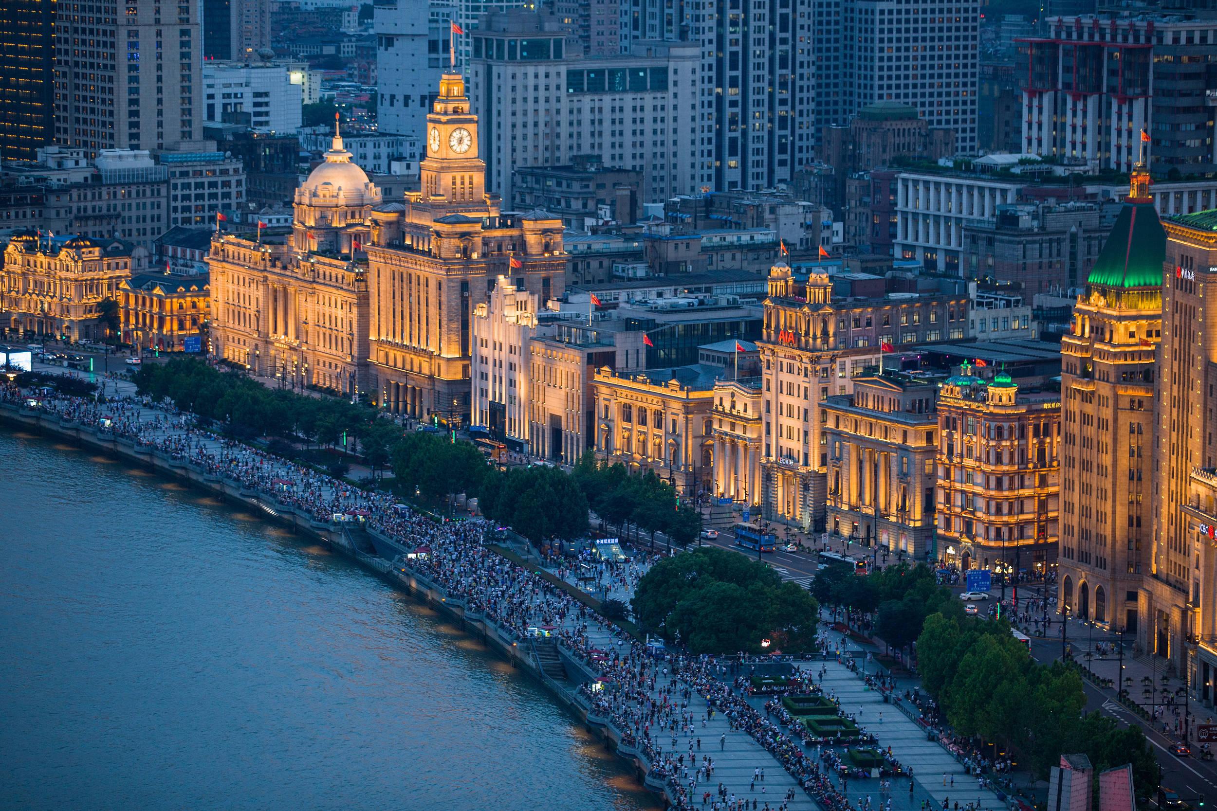 Shanghai: River Ferry and Bund Tour with Local English Guide 3