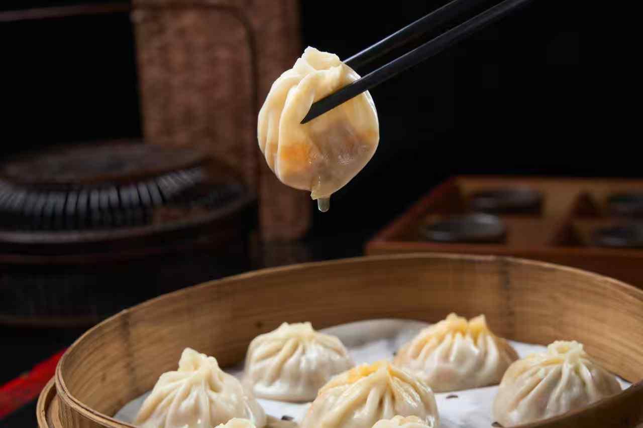 Shanghai: Guided City Tour with Hotel Pickup and Lunch 2