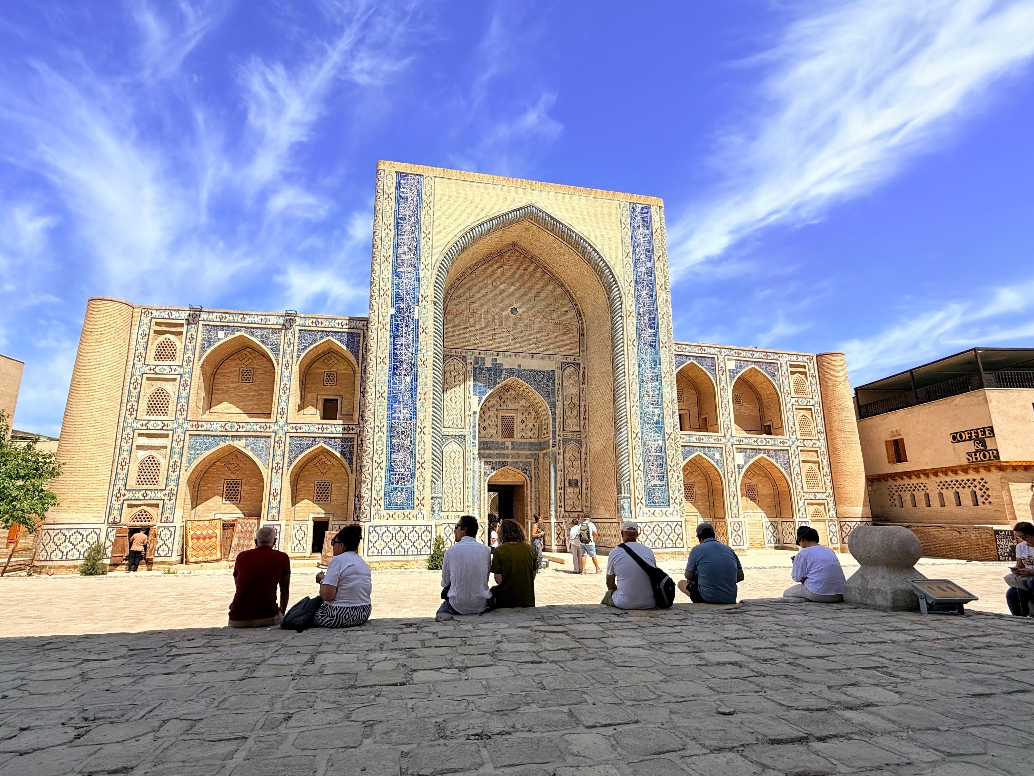 Bukhara: Sunset Group Walking Tour. Shared Experience