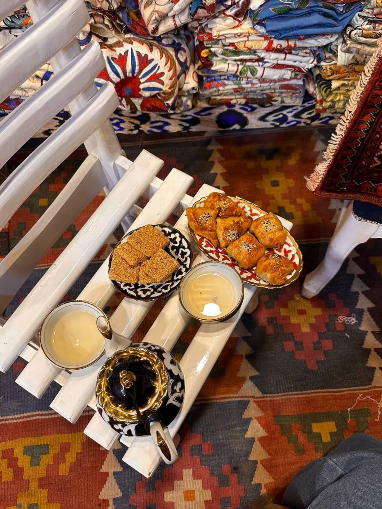 Bukhara: Suzani Embroidery Workshop and Cultural Exploration 3