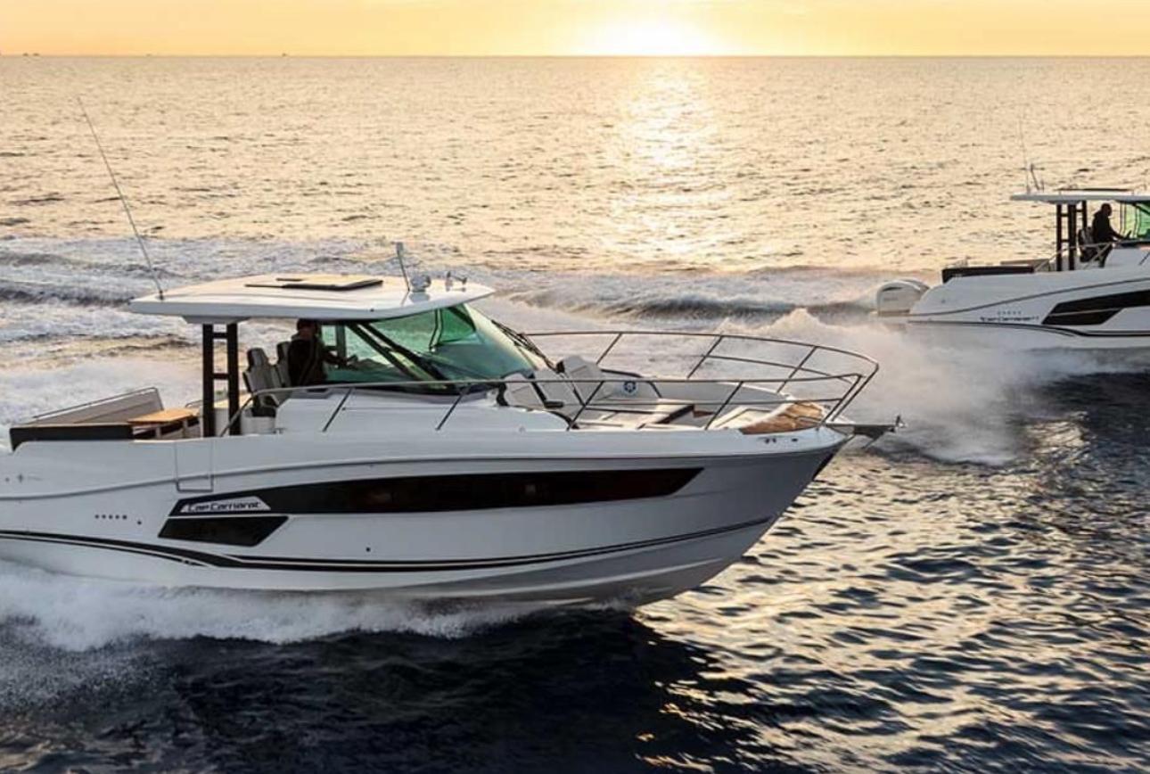 Doha: Jetboat Ride with Hotel Pickup and Snacks 3