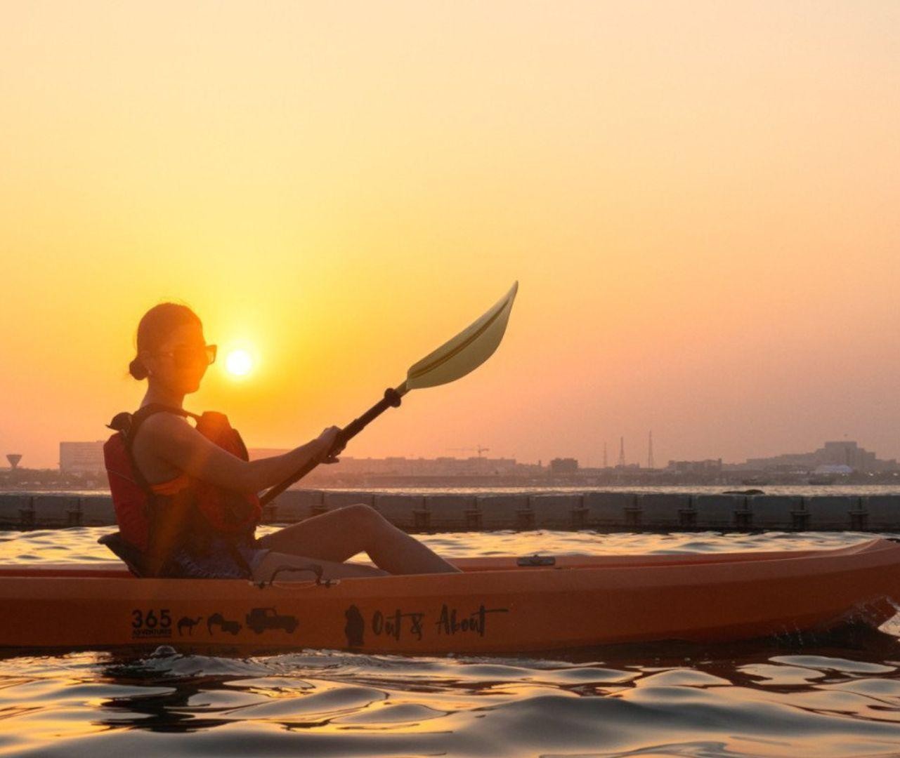 Doha: Skyline Kayak Guided Tour 2