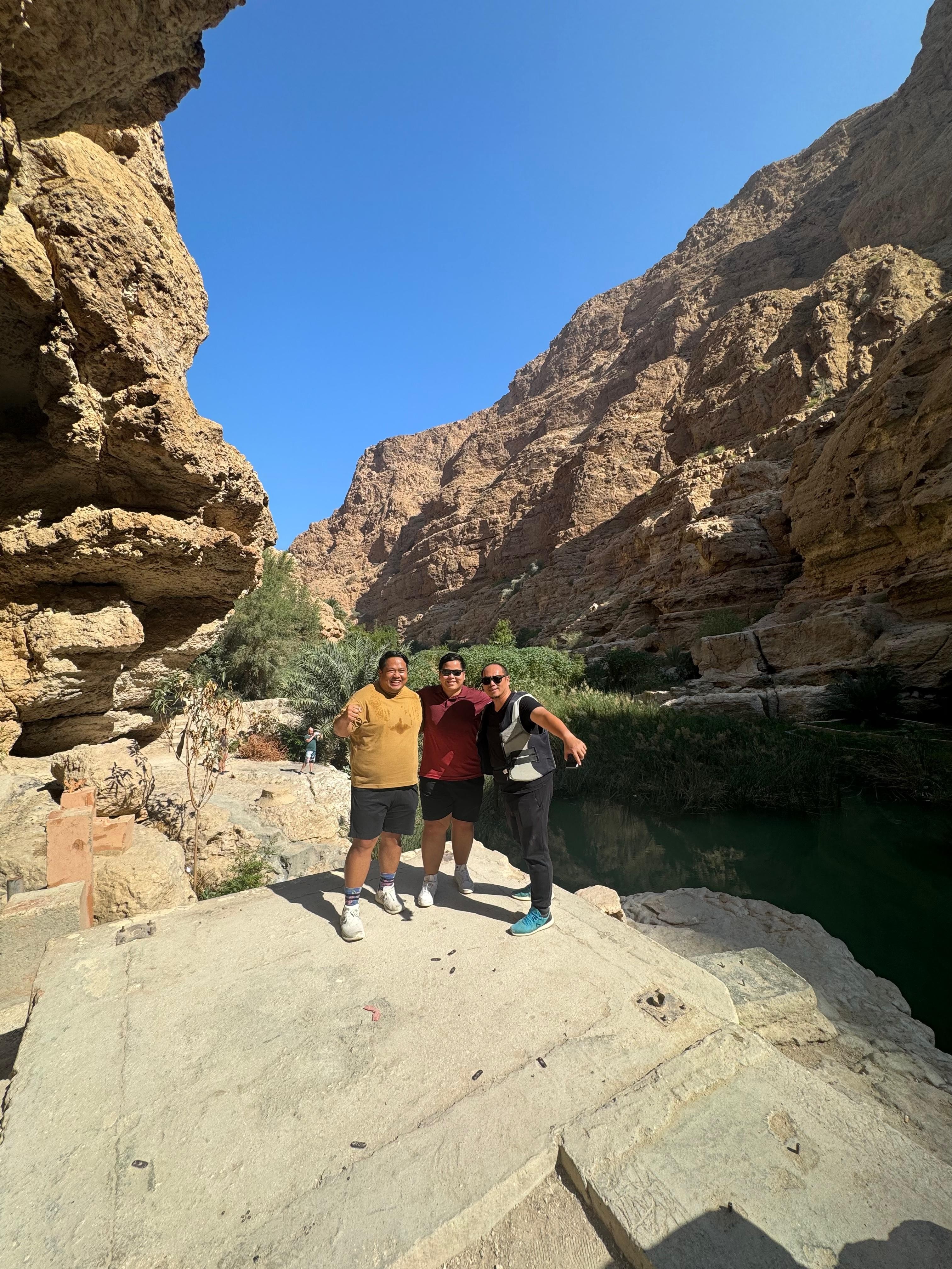 Muscat: Wadi Shab, Fins Beach & Bimmah Sinkhole 4x4 Tour 2