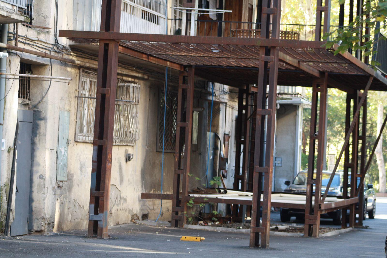 Tbilisi: Architecture Born from Survival Walking Tour