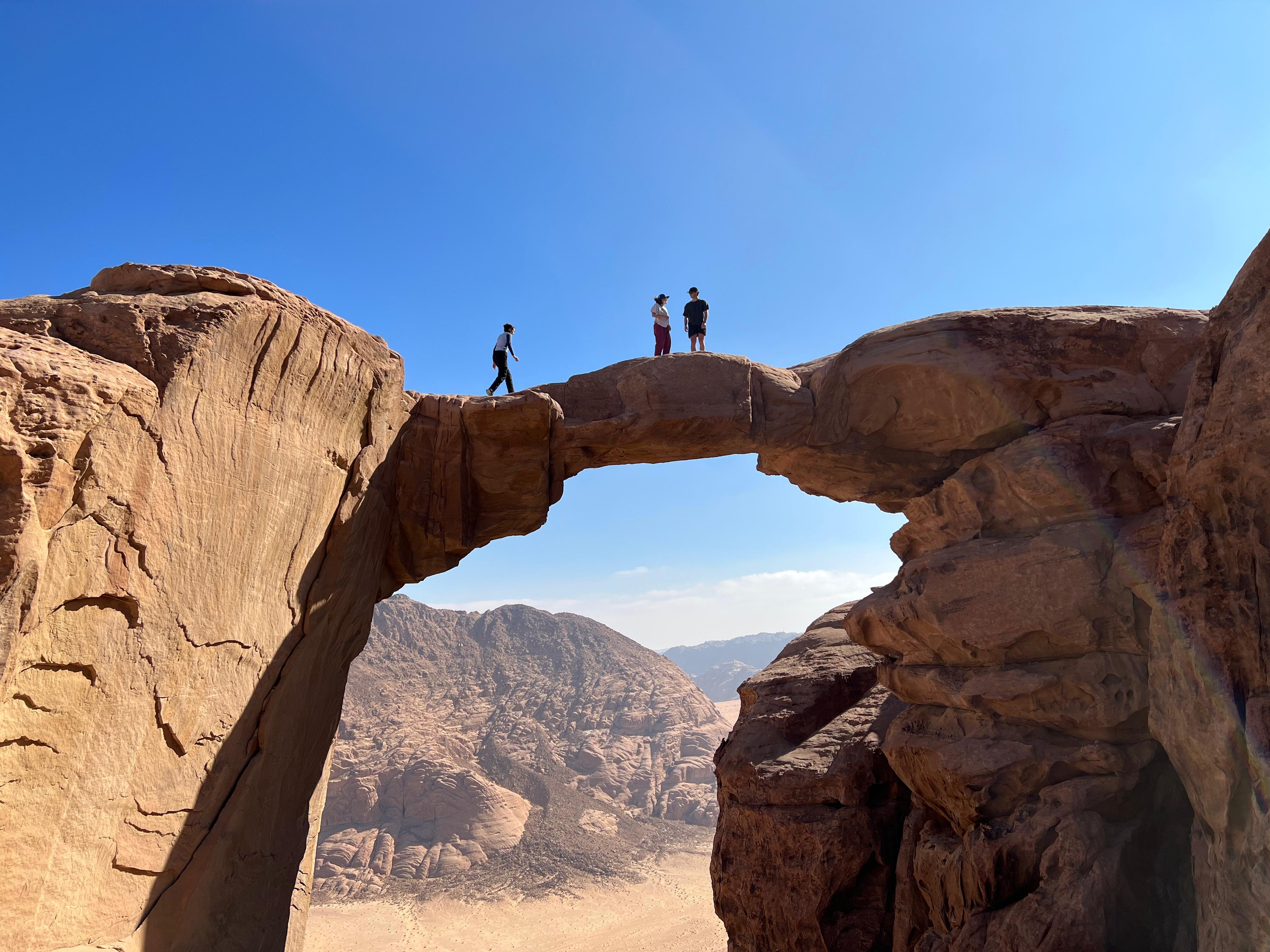 Wadi Rum: Burdah Rock Bridge Advanced Mountain Hike 2