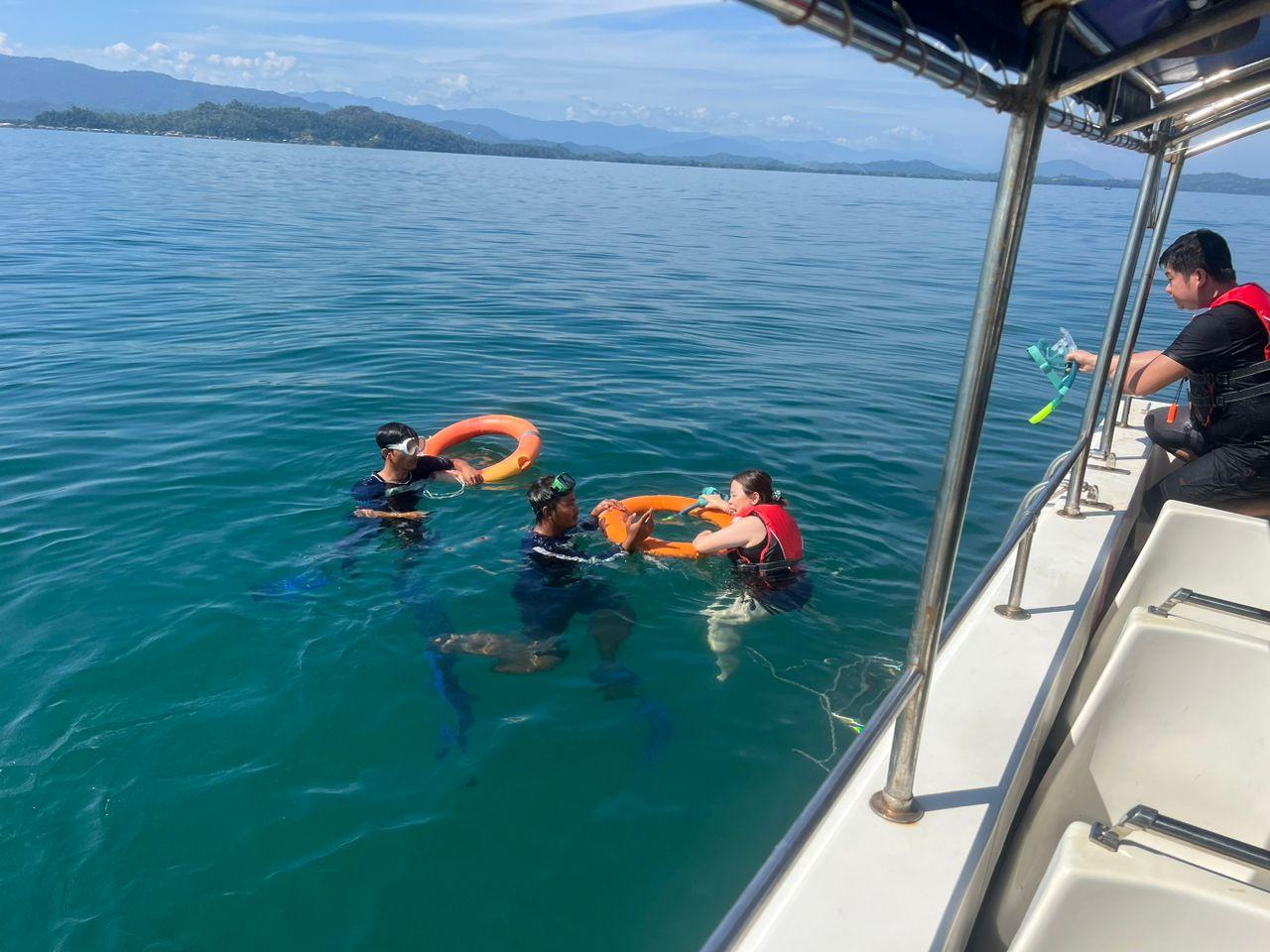 Ara Dinawan Island Day Trip with Lunch 3