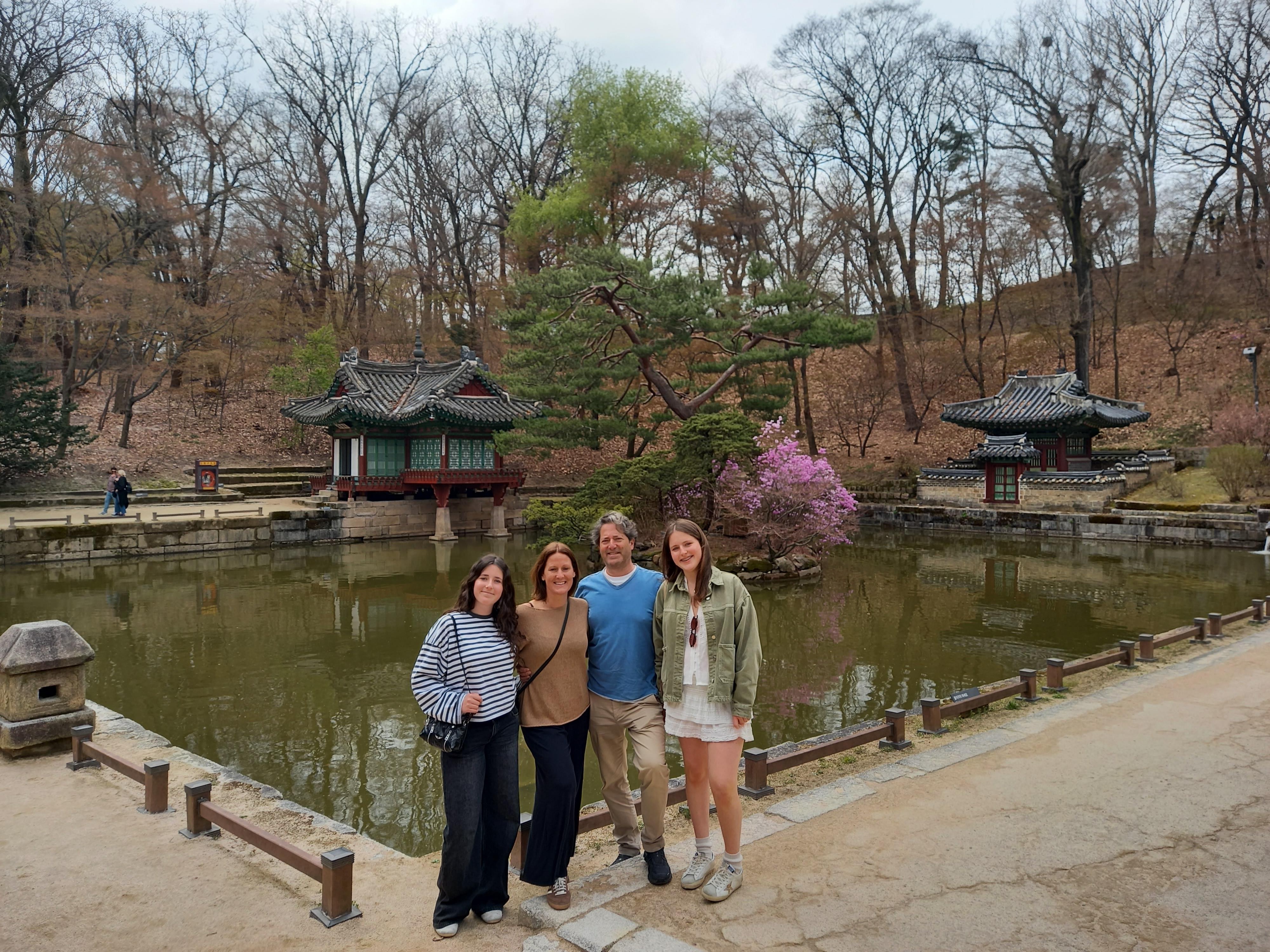 Seoul: Full-Day Guided Tour to Changdeokgung, Bukchon & More 2