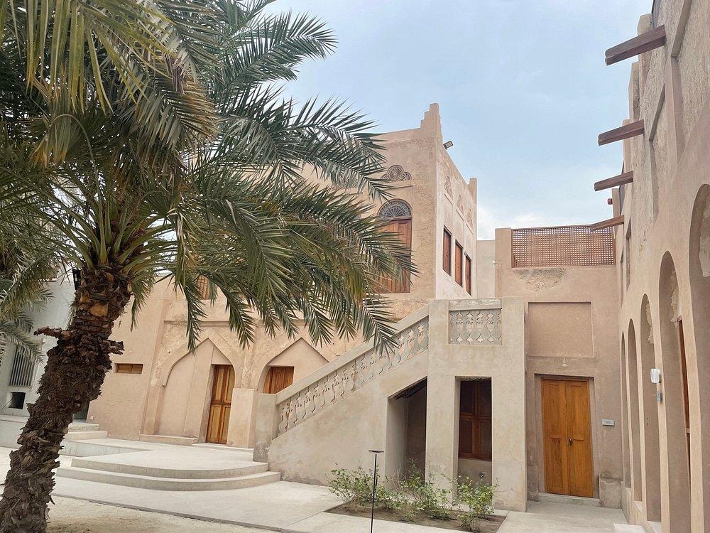 Boat Cruise Dinner, Hotel Transfer and Guided Muharraq Walk