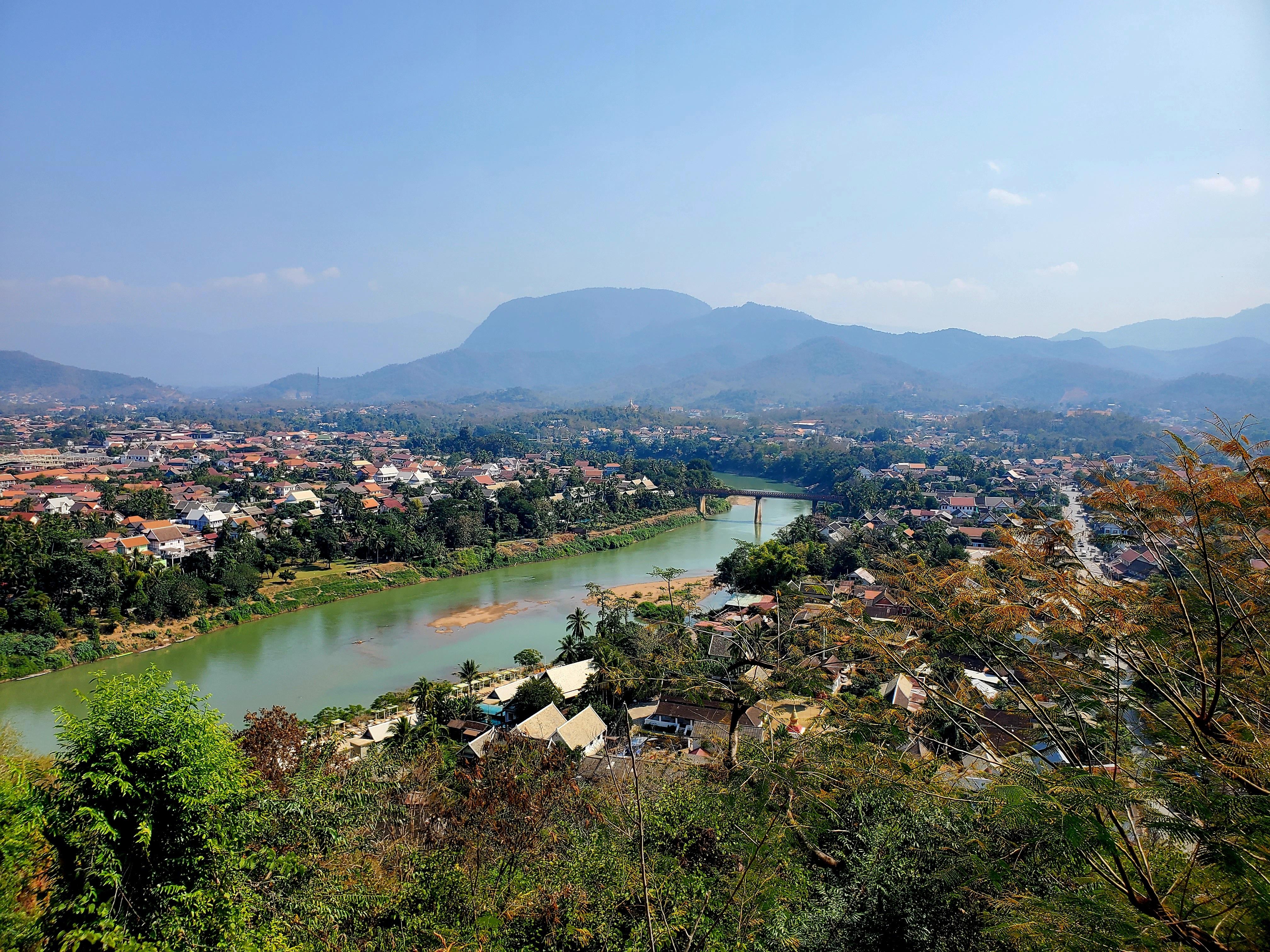 Luang Prabang: Full-day Temples, Mount Phousi & Night Market