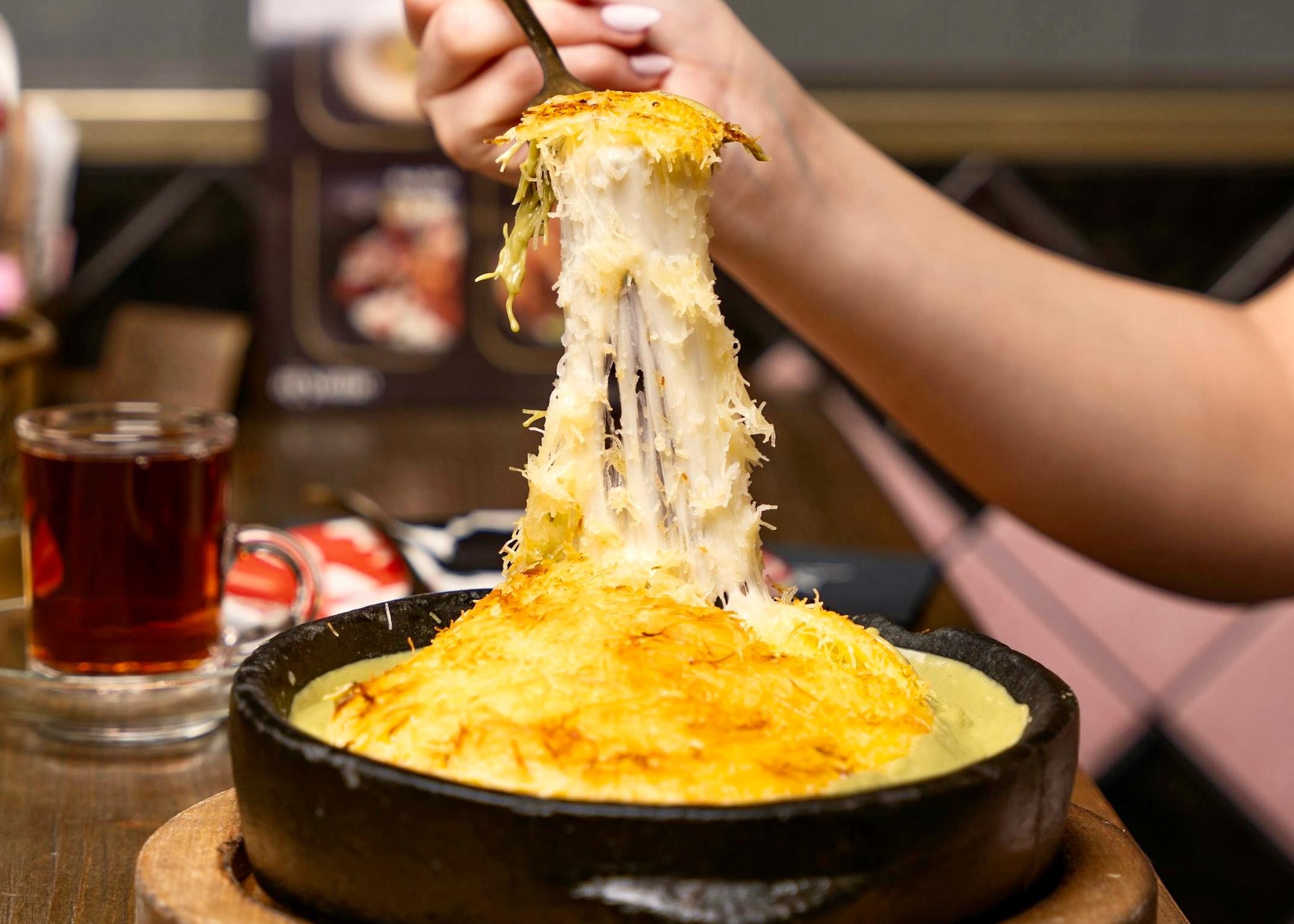 Istanbul Culinary Tour: Local Hotspots & Gourmet StreetFoods 2