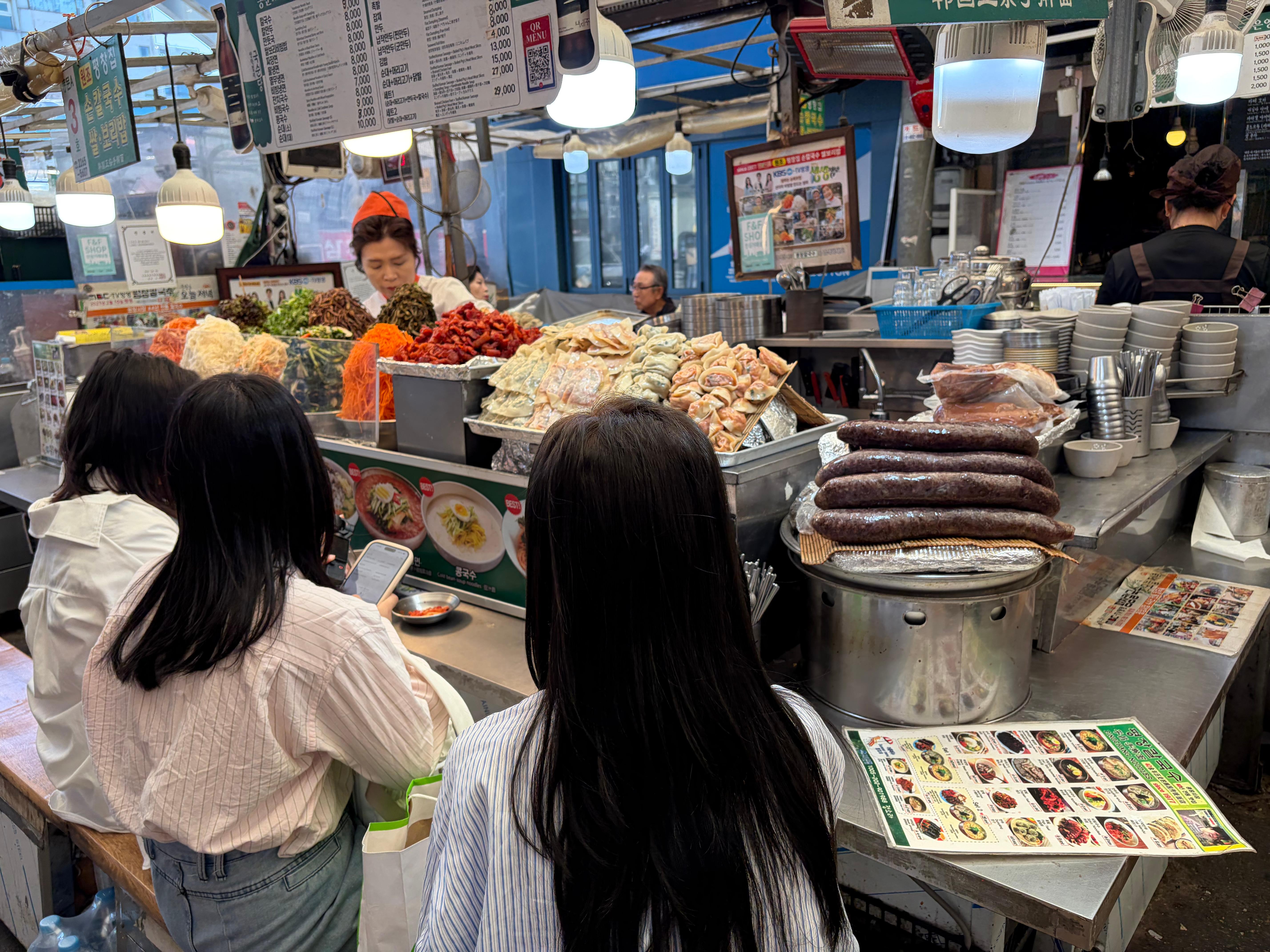 Seoul Quick Bites: Gwangjang Market Family Street Food tour 3