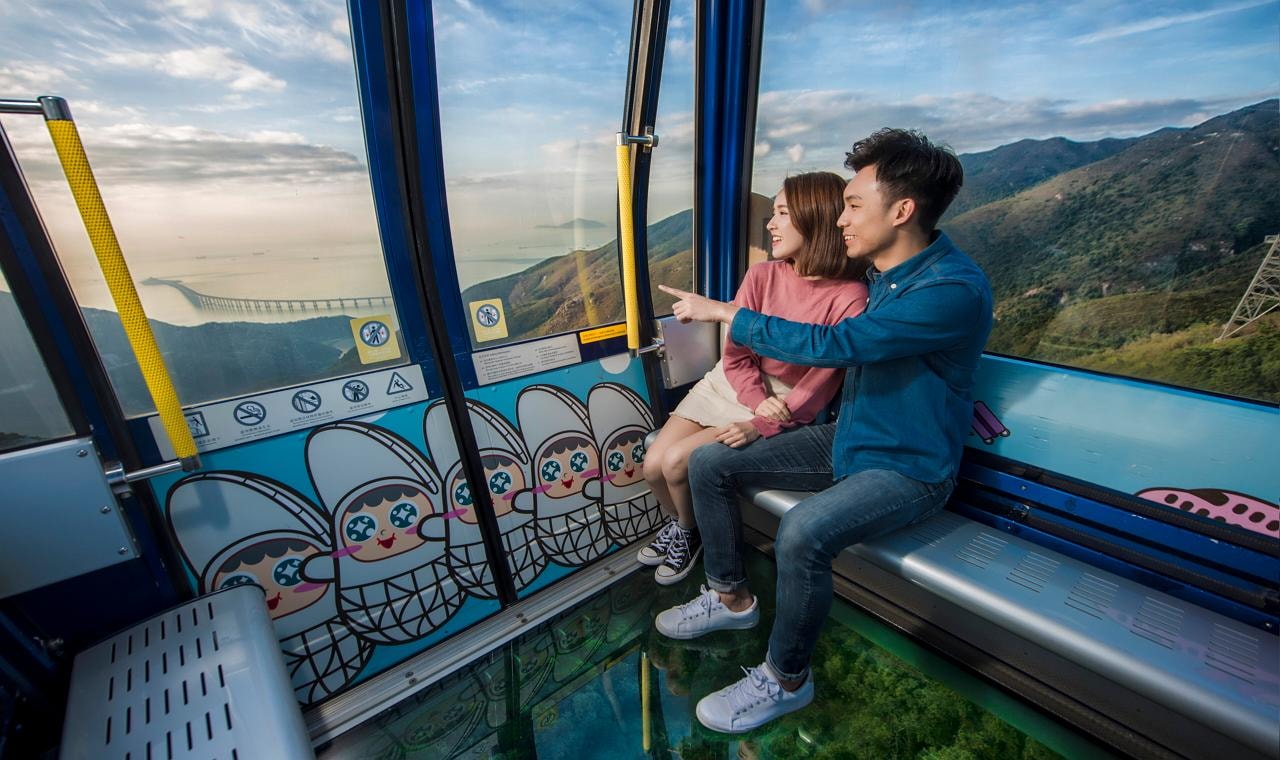 Premium Lantau Tour: VIP Cable Car, Big Buddha, Tai O, Lunch 3