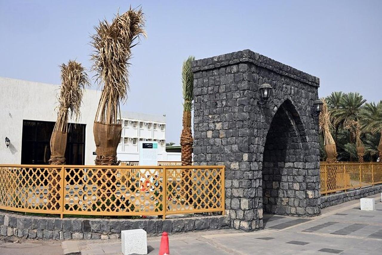 Madinah: Private Tour Following the First Steps of the Hijra 2