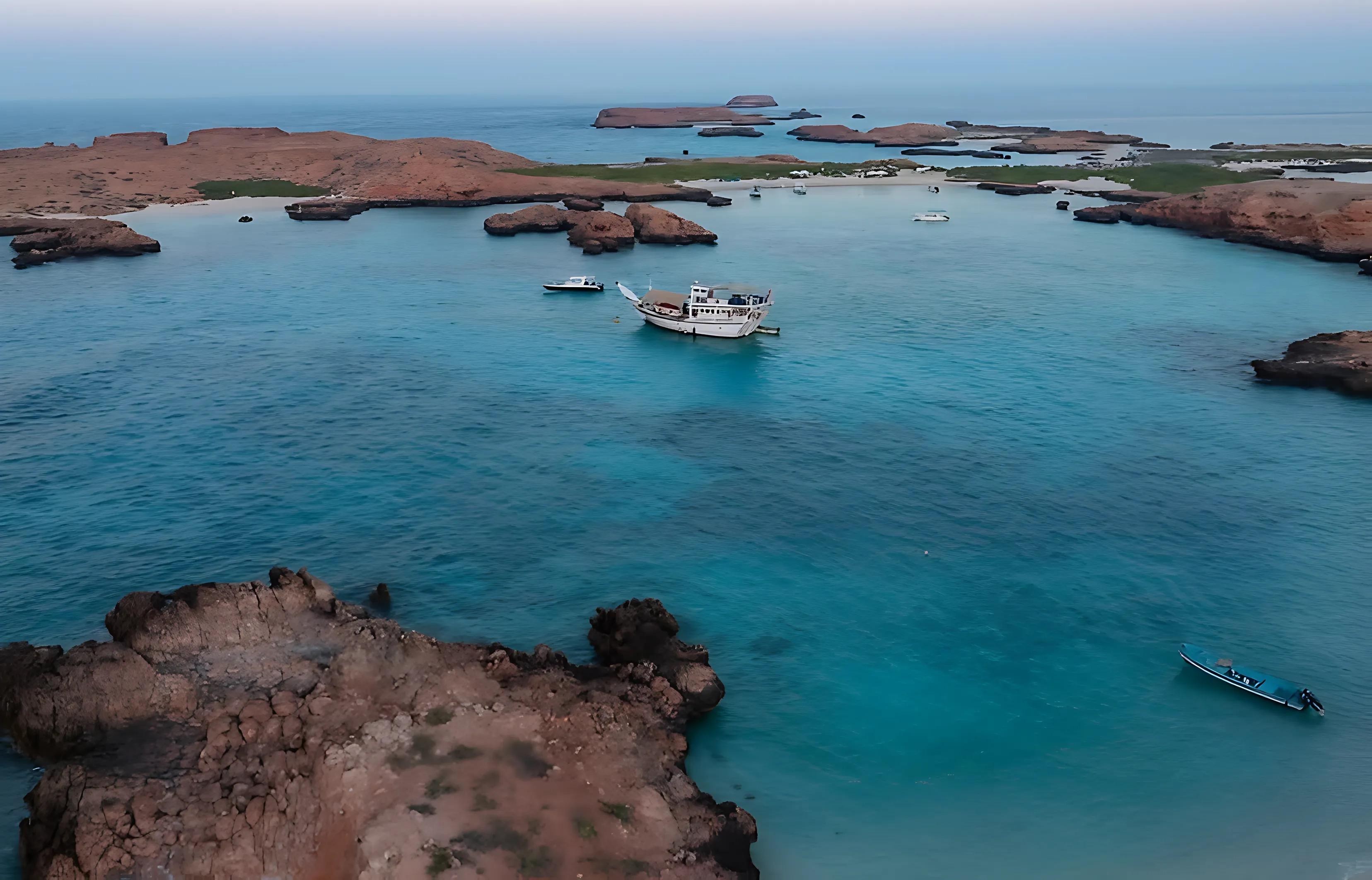 Muscat: Dimaniyat Islands Snorkeling Trip with Hotel Pickup 2
