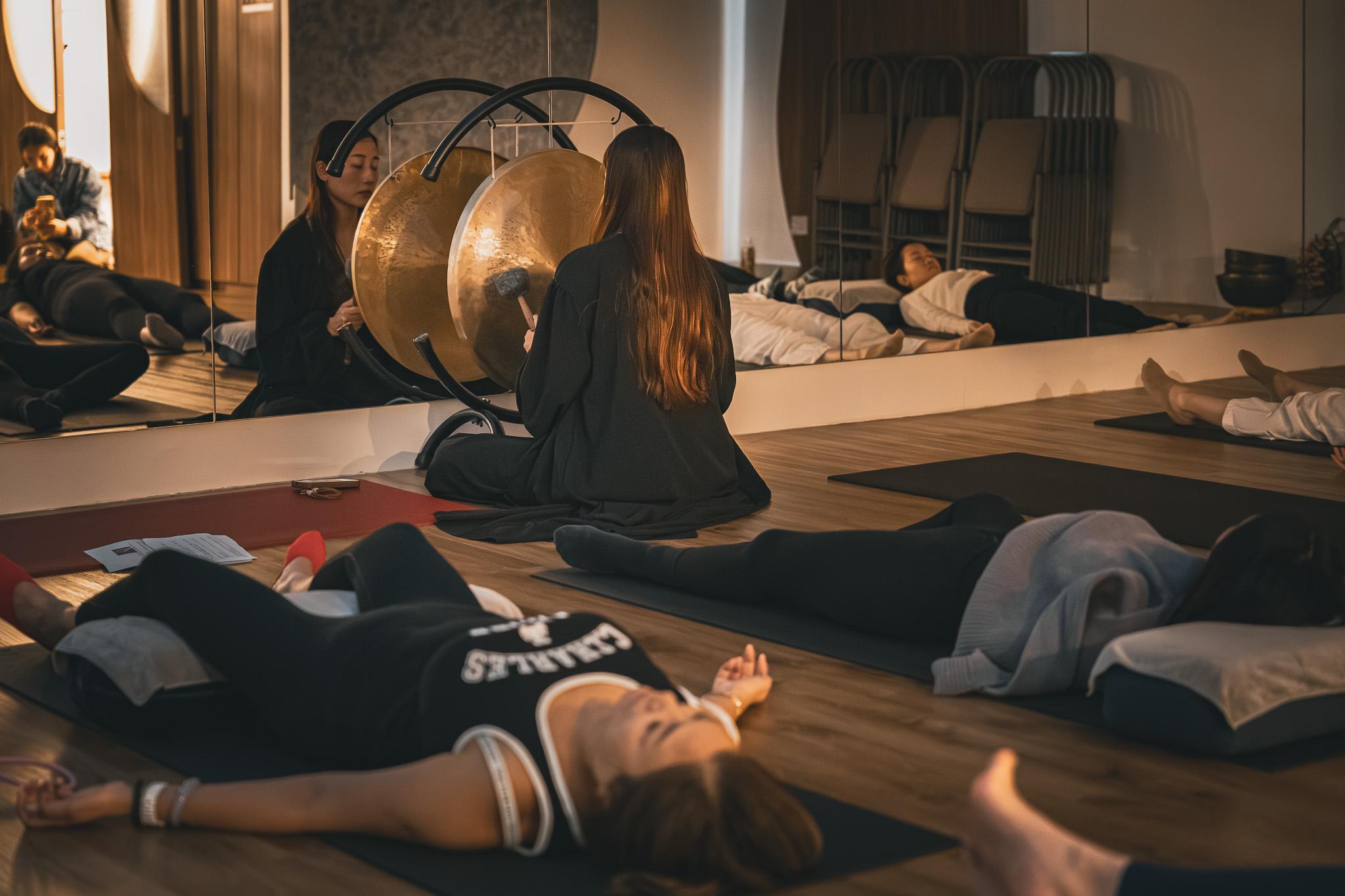Hong Kong: Yoga Class in Wan Chai with Instructor