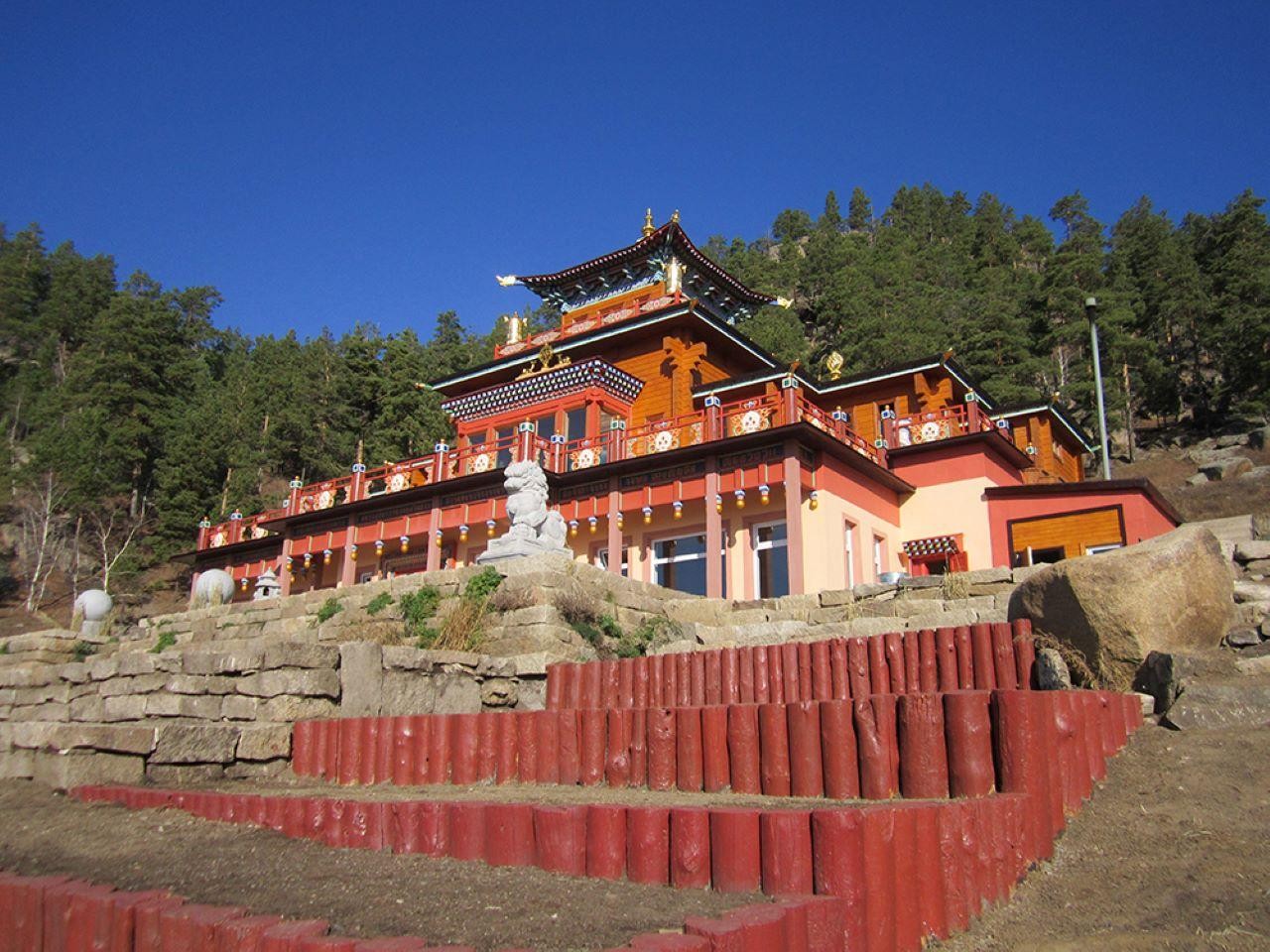 Day tour to Aglag creation monastery