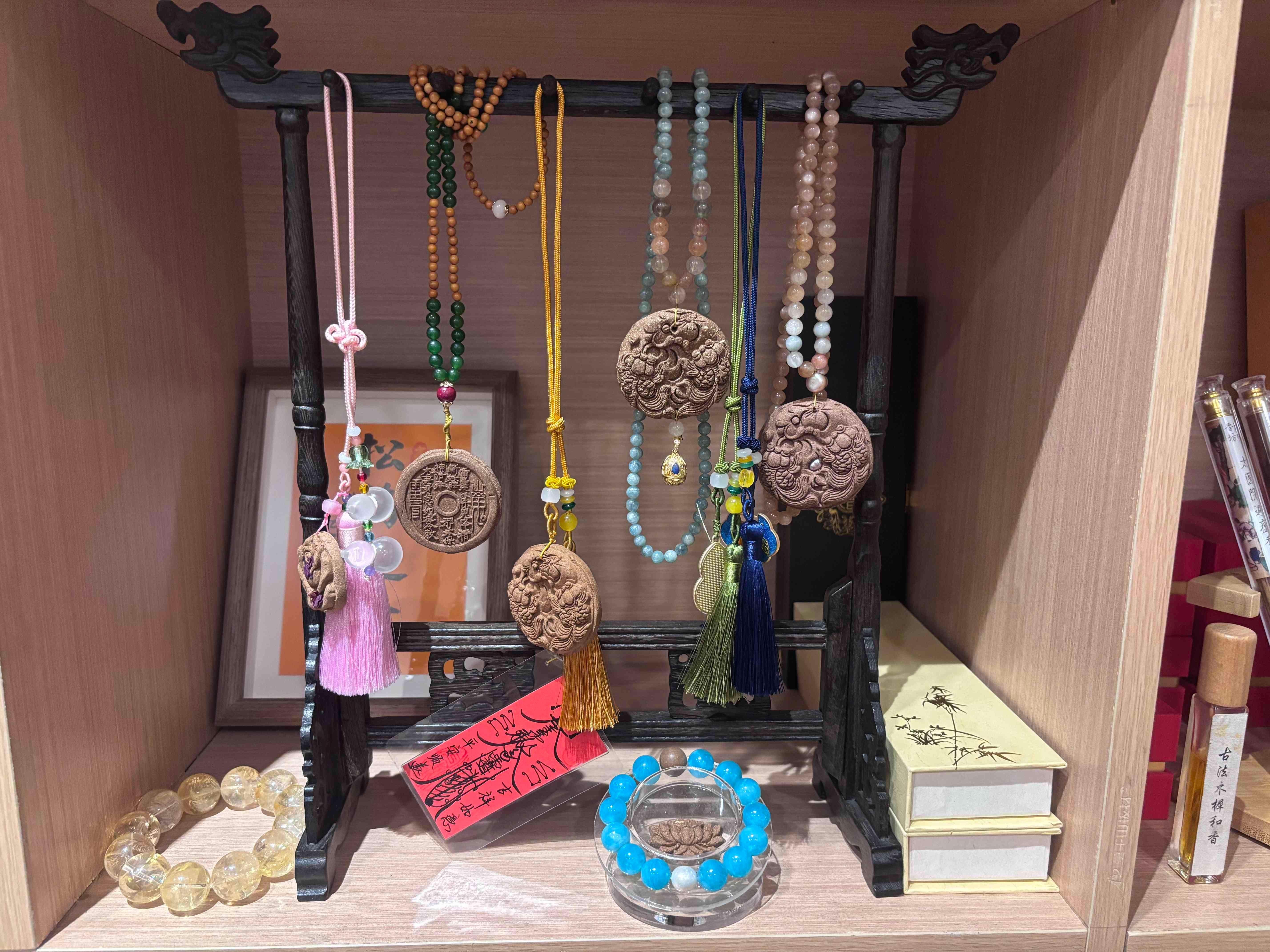 Shanghai Downtown: Chinese ancient Incense-Making experience